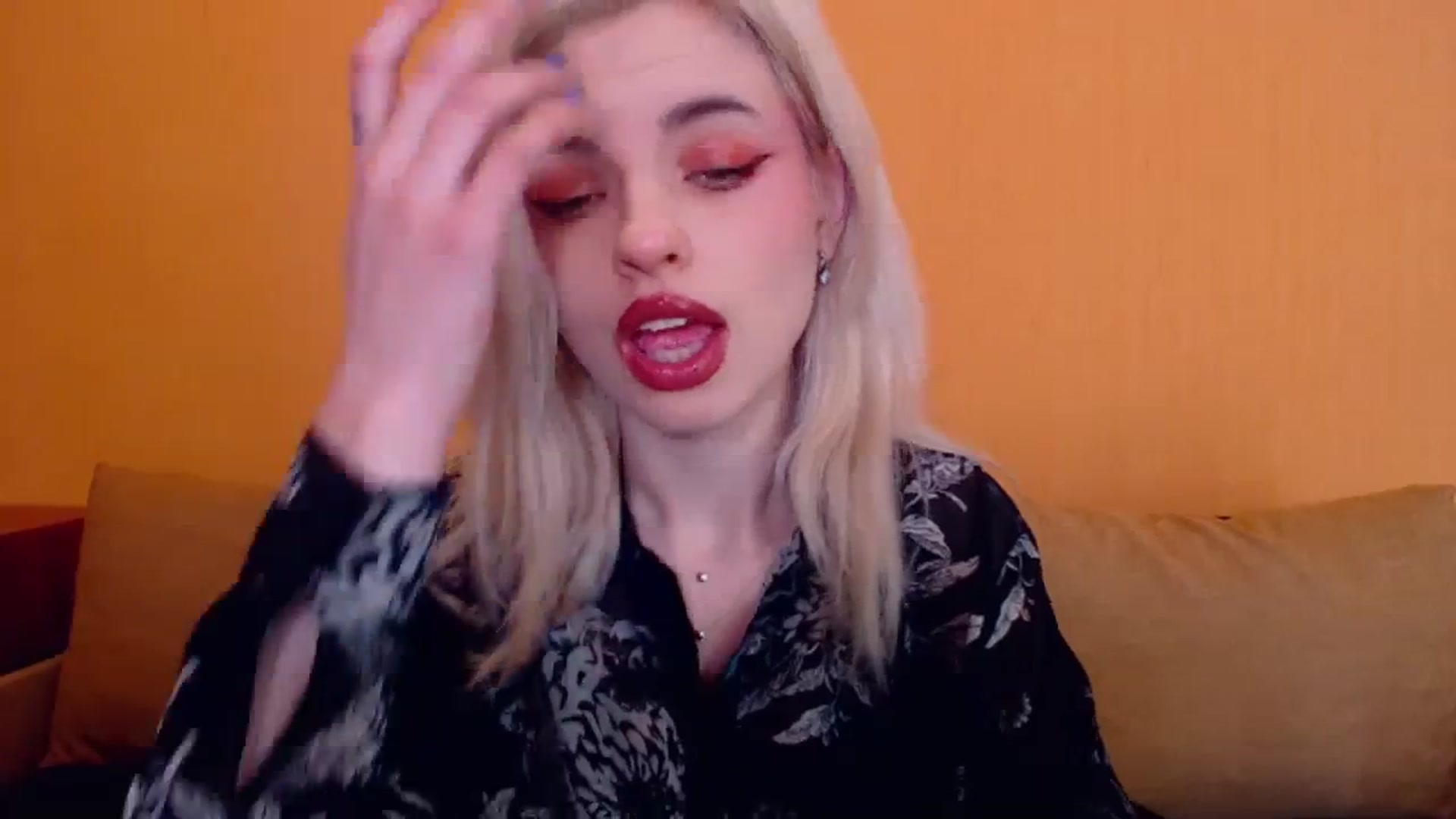 Gallery image thumbnail from Erineys's myfreecams stream on, 01/25/2024, 16:05 image 13 of 20