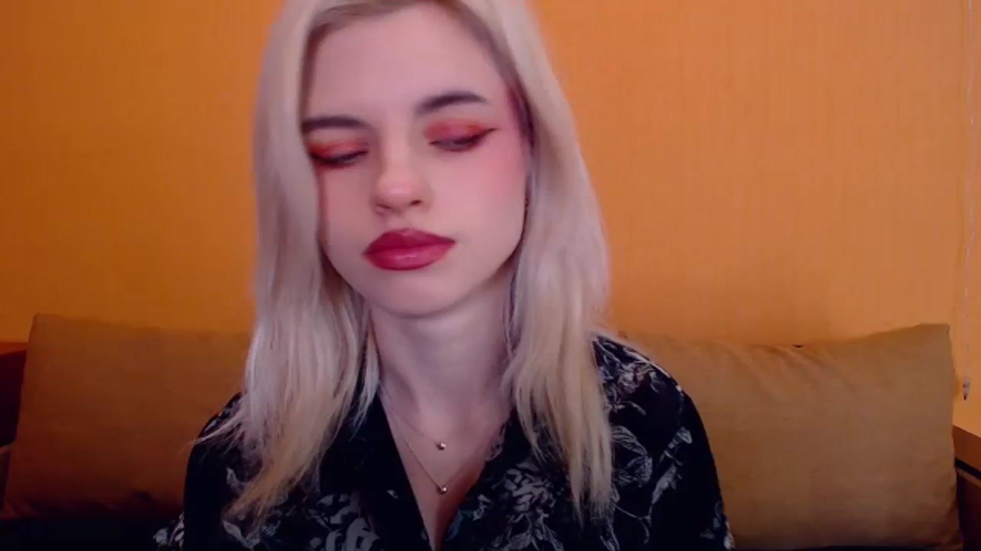 Gallery image thumbnail from Erineys's myfreecams stream on, 01/25/2024, 16:05 image 8 of 20
