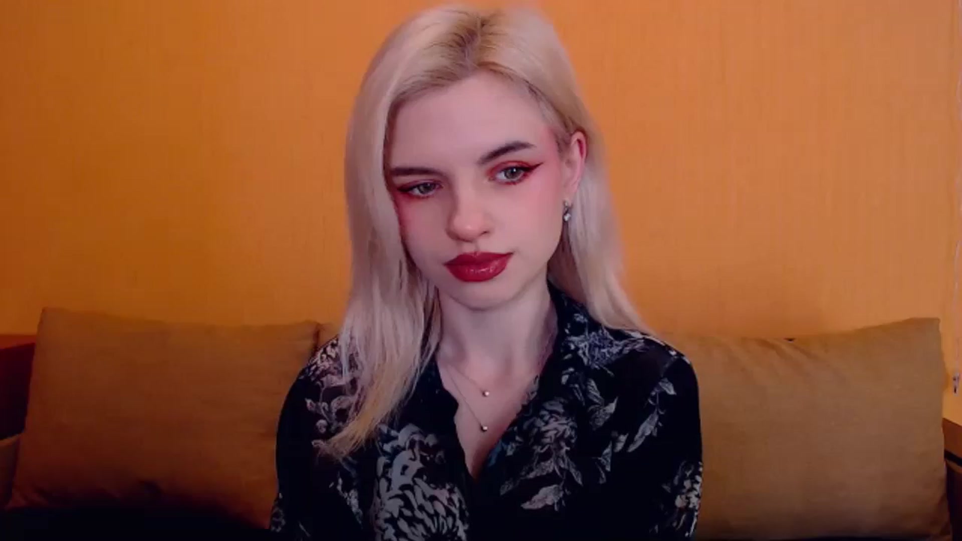 Gallery image thumbnail from Erineys's myfreecams stream on, 01/25/2024, 16:05 image 9 of 20