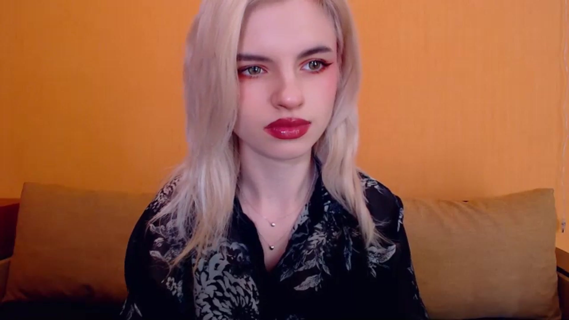 Gallery image thumbnail from Erineys's myfreecams stream on, 01/25/2024, 16:05 image 20 of 20