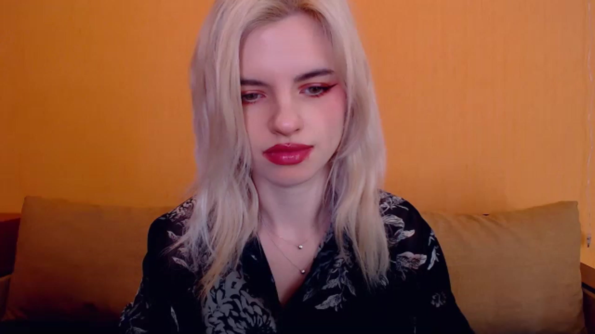 Gallery image thumbnail from Erineys's myfreecams stream on, 01/25/2024, 17:50 image 1 of 20