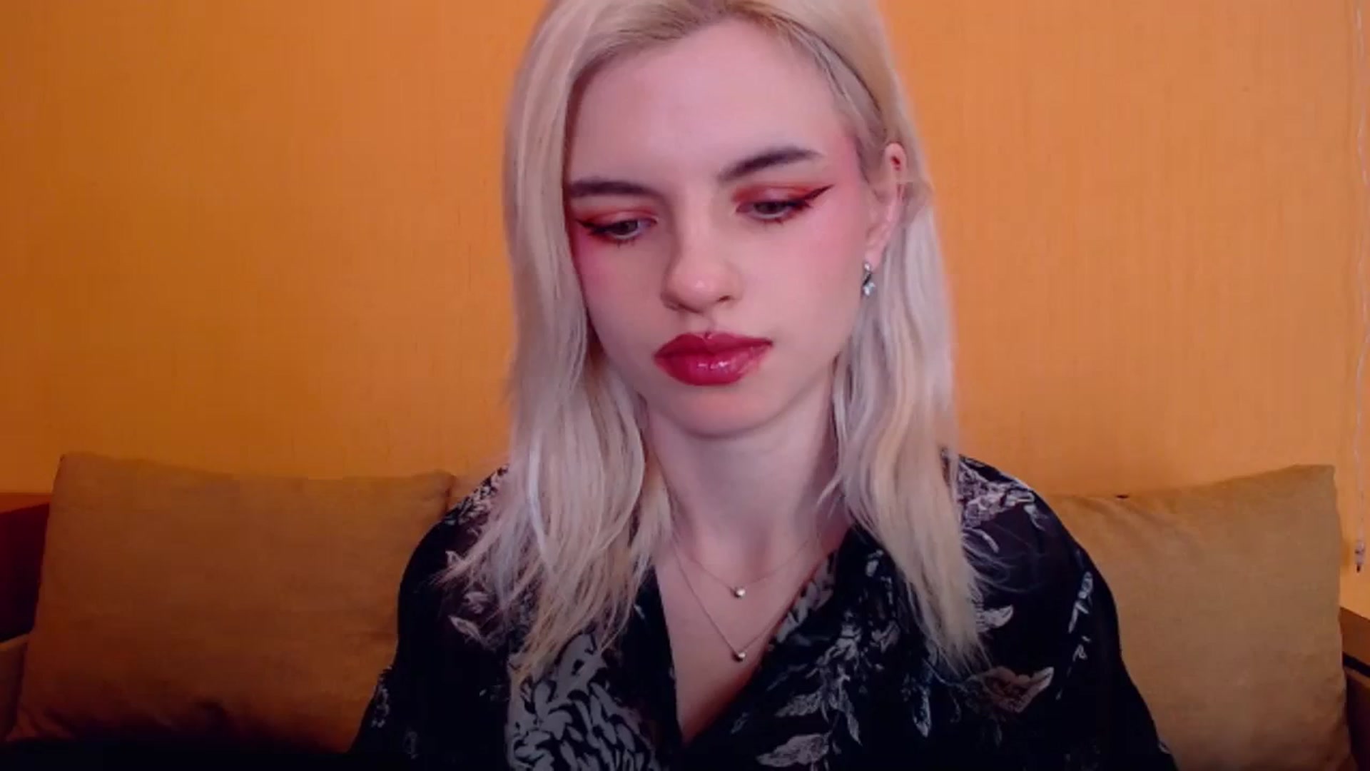 Gallery image thumbnail from Erineys's myfreecams stream on, 01/25/2024, 17:50 image 10 of 20
