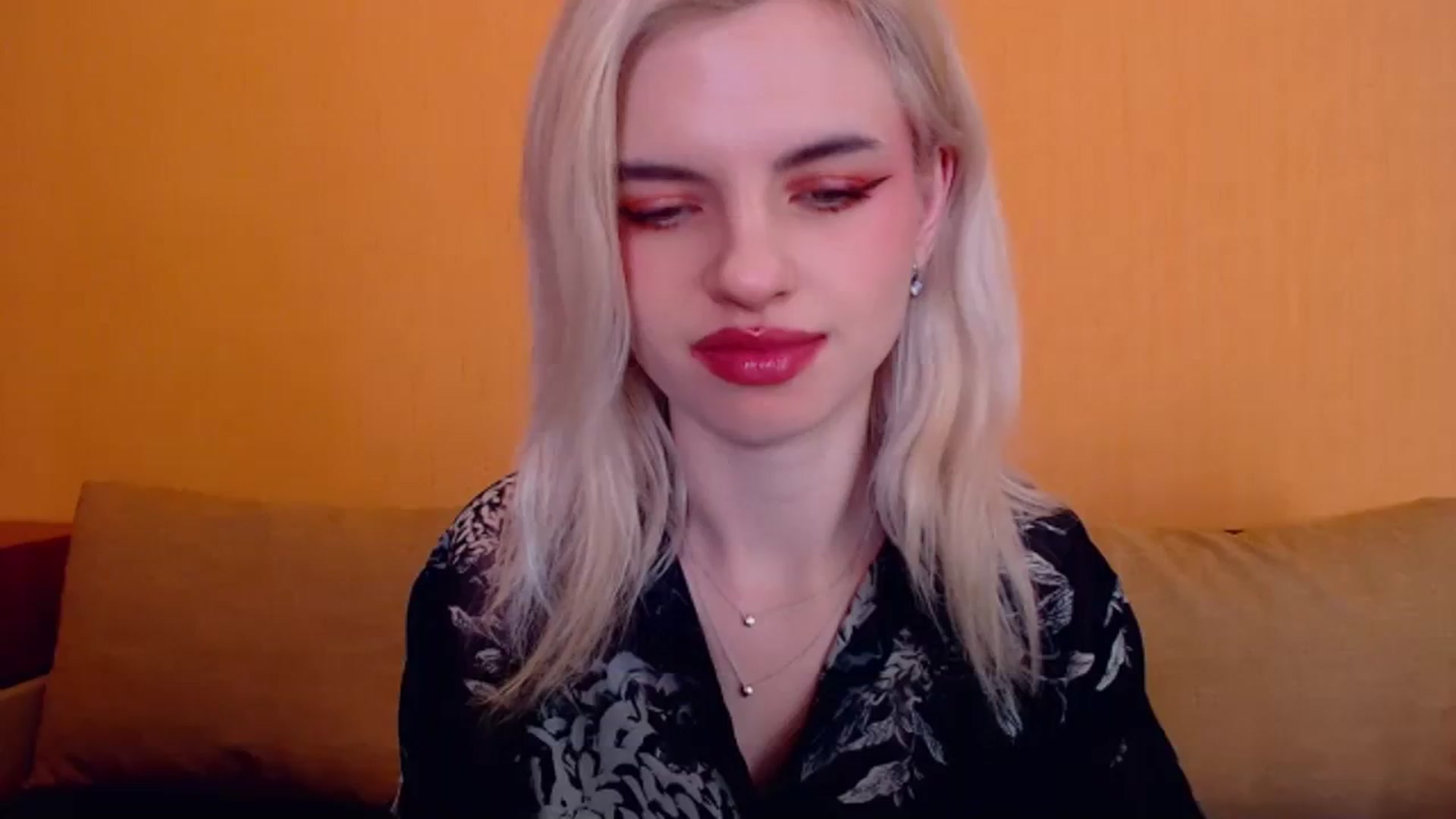Gallery image thumbnail from Erineys's myfreecams stream on, 01/25/2024, 17:50 image 20 of 20