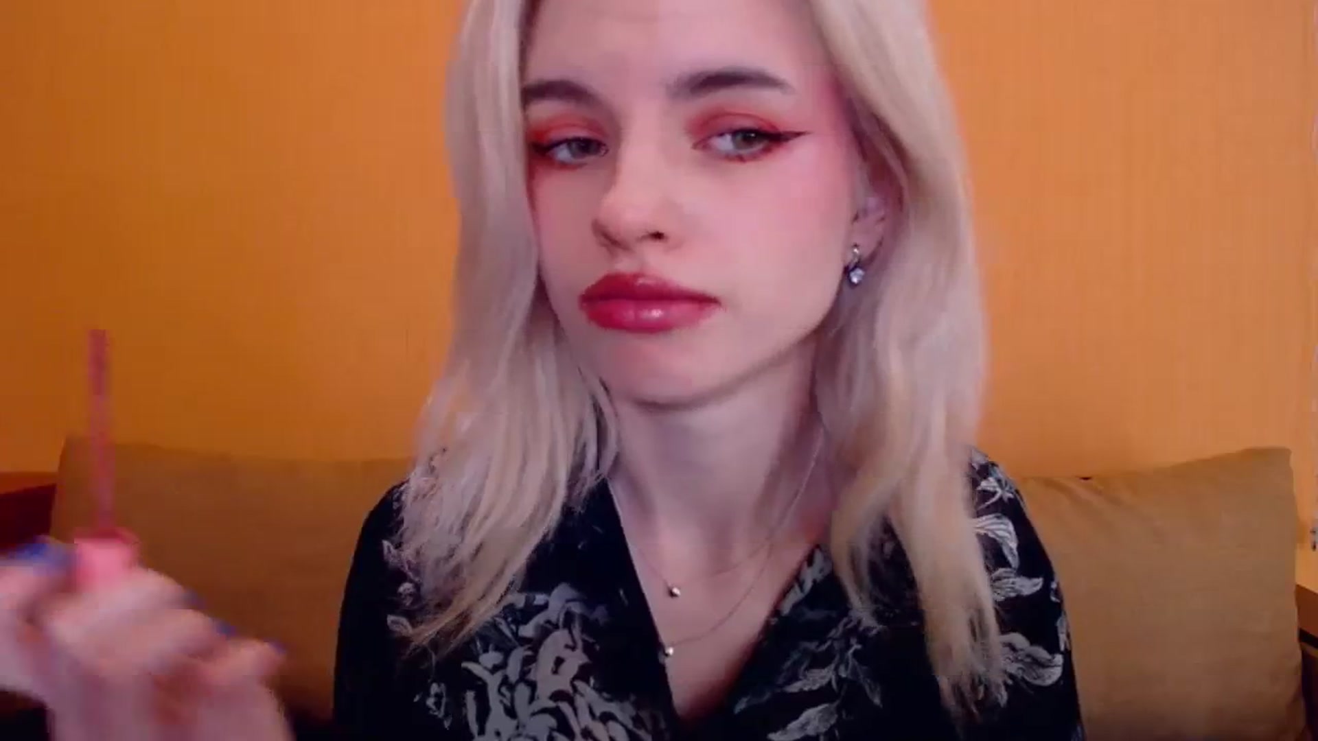 Gallery image thumbnail from Erineys's myfreecams stream on, 01/25/2024, 17:50 image 15 of 20