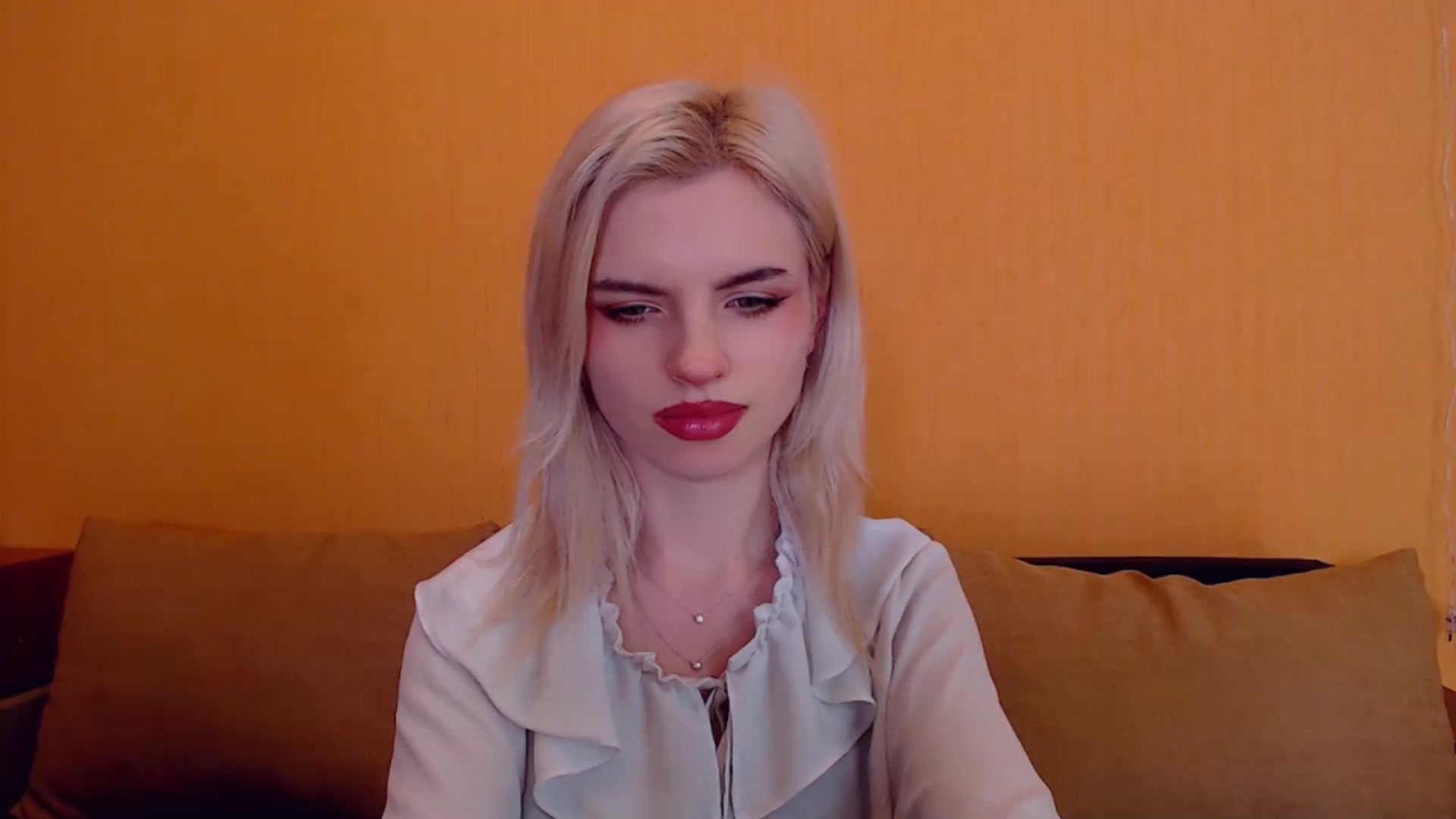 Gallery image thumbnail from Erineys's myfreecams stream on, 01/26/2024, 17:40 image 4 of 20
