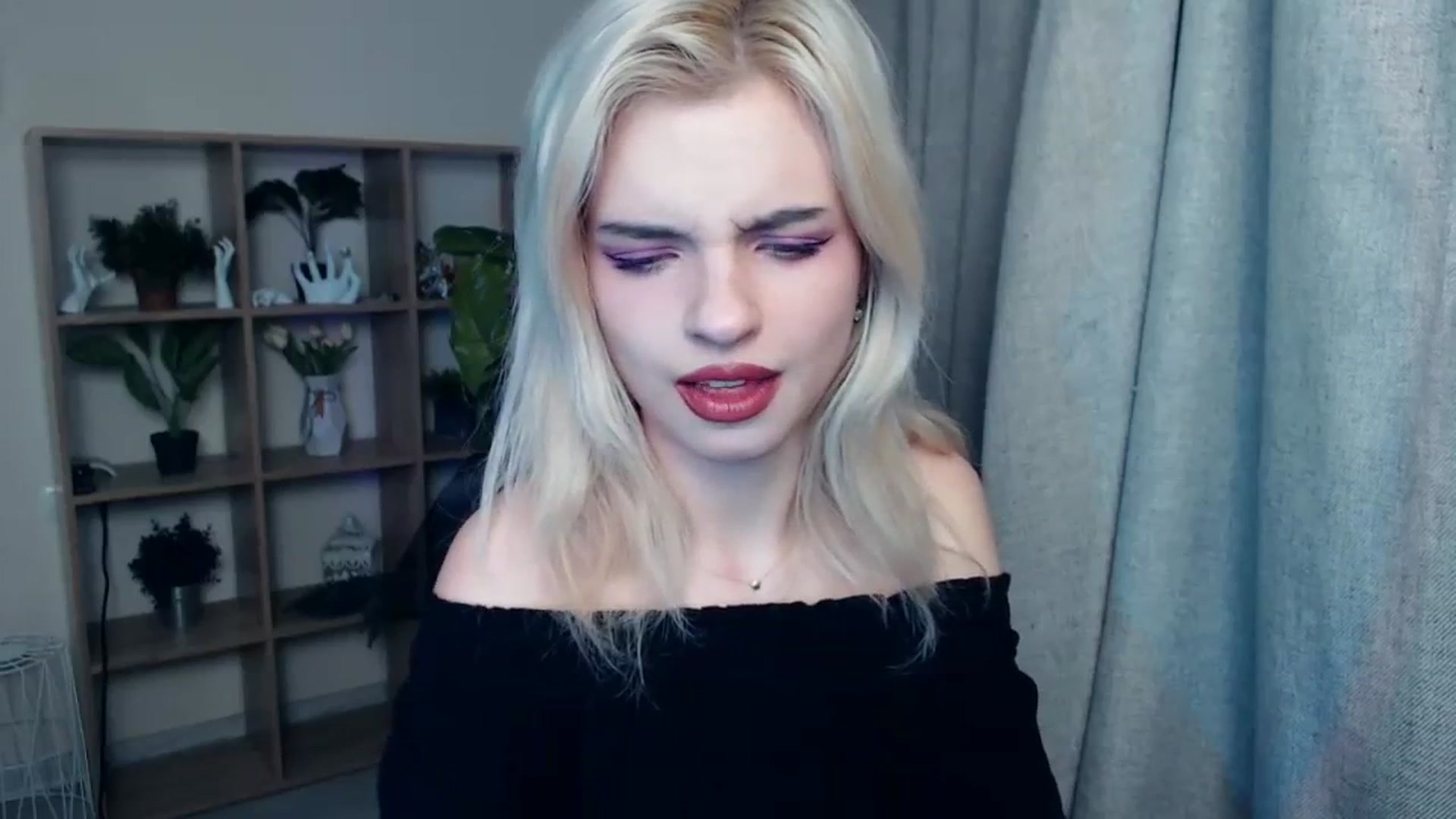 Gallery image thumbnail from Erineys's myfreecams stream on, 01/27/2024, 15:29 image 3 of 20
