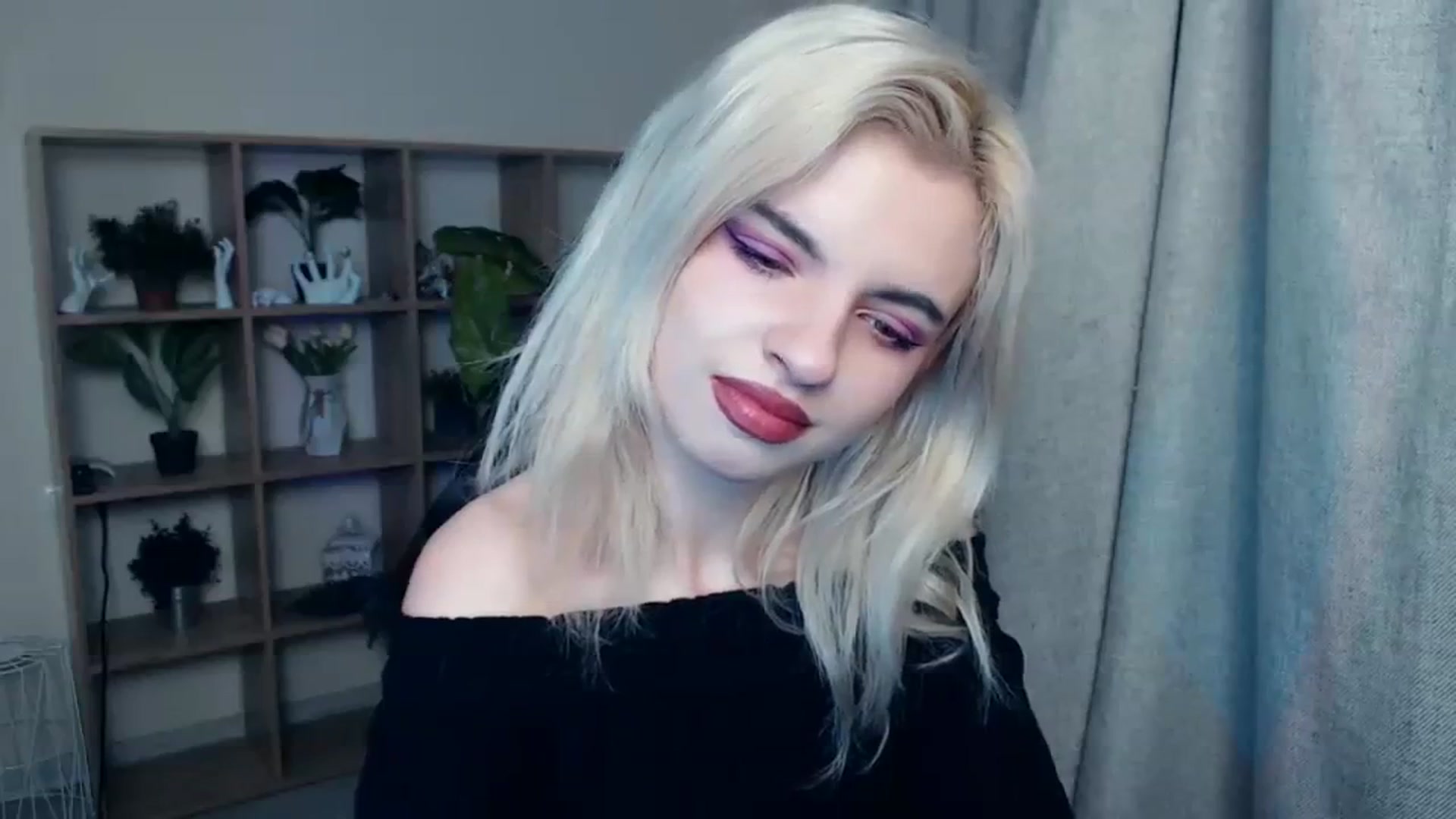 Gallery image thumbnail from Erineys's myfreecams stream on, 01/27/2024, 15:29 image 9 of 20