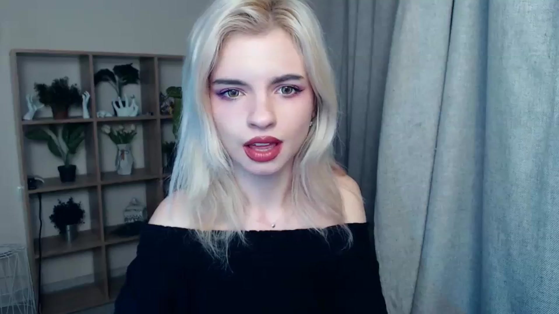 Gallery image thumbnail from Erineys's myfreecams stream on, 01/27/2024, 15:29 image 2 of 20