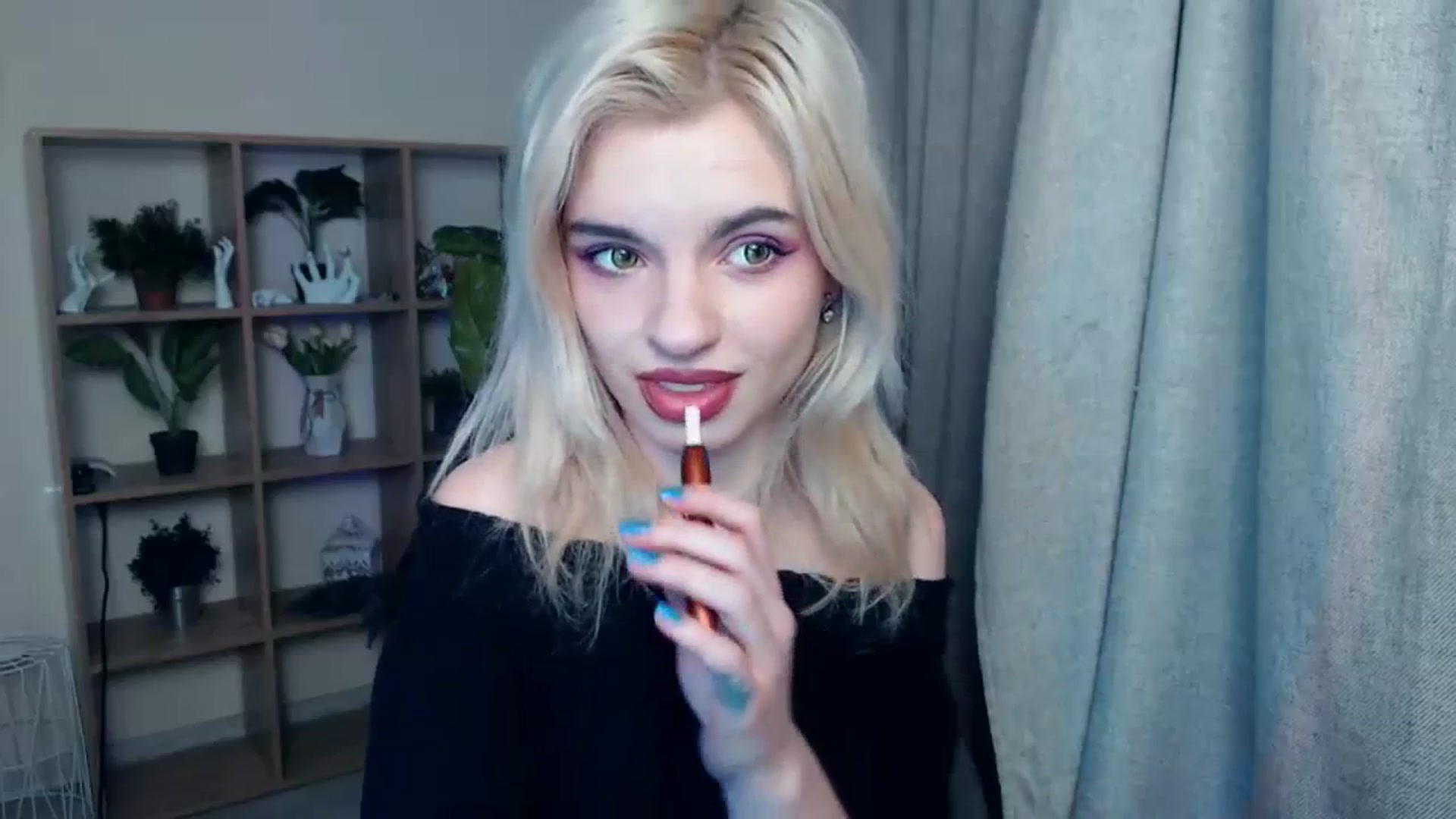 Gallery image thumbnail from Erineys's myfreecams stream on, 01/27/2024, 15:29 image 11 of 20