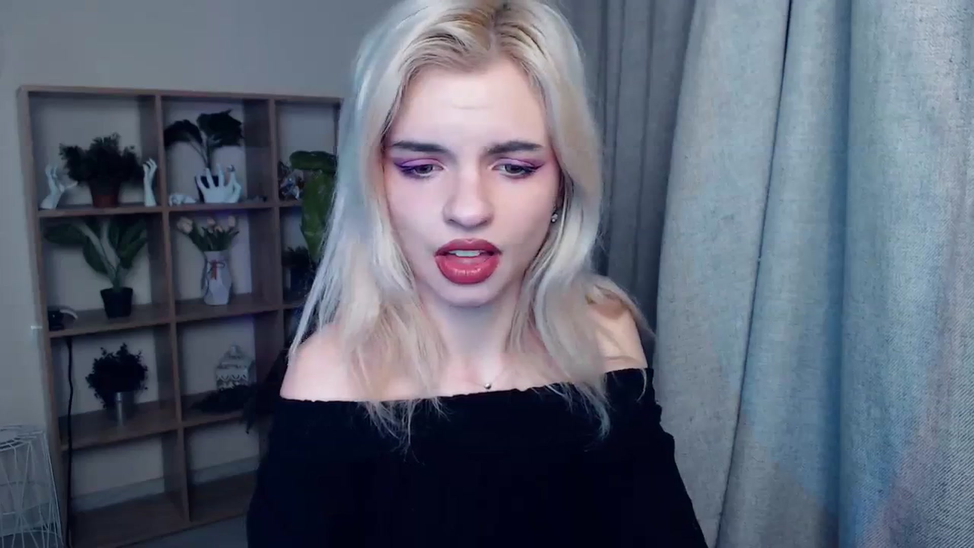 Gallery image thumbnail from Erineys's myfreecams stream on, 01/27/2024, 15:29 image 4 of 20
