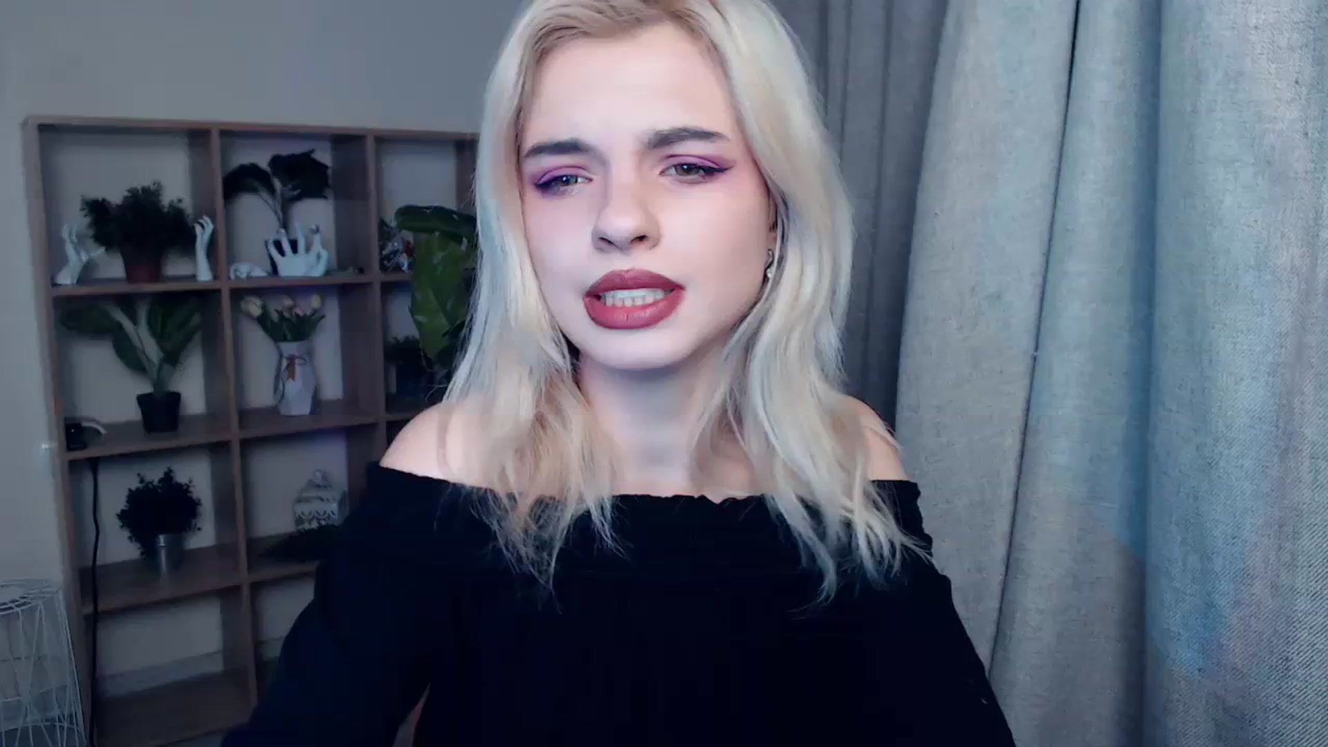 Gallery image thumbnail from Erineys's myfreecams stream on, 01/27/2024, 15:29 image 6 of 20