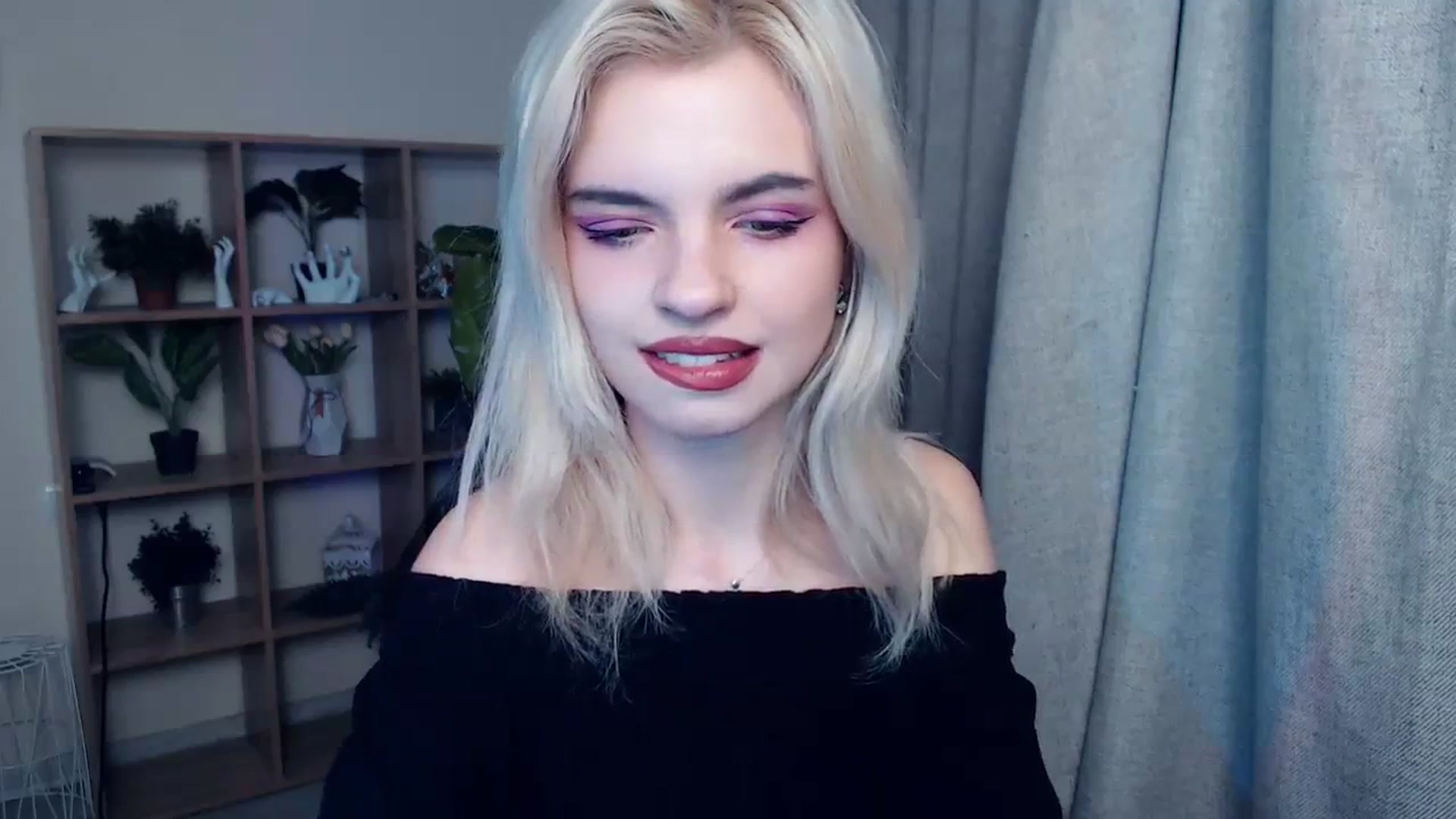 Gallery image thumbnail from Erineys's myfreecams stream on, 01/27/2024, 15:29 image 8 of 20