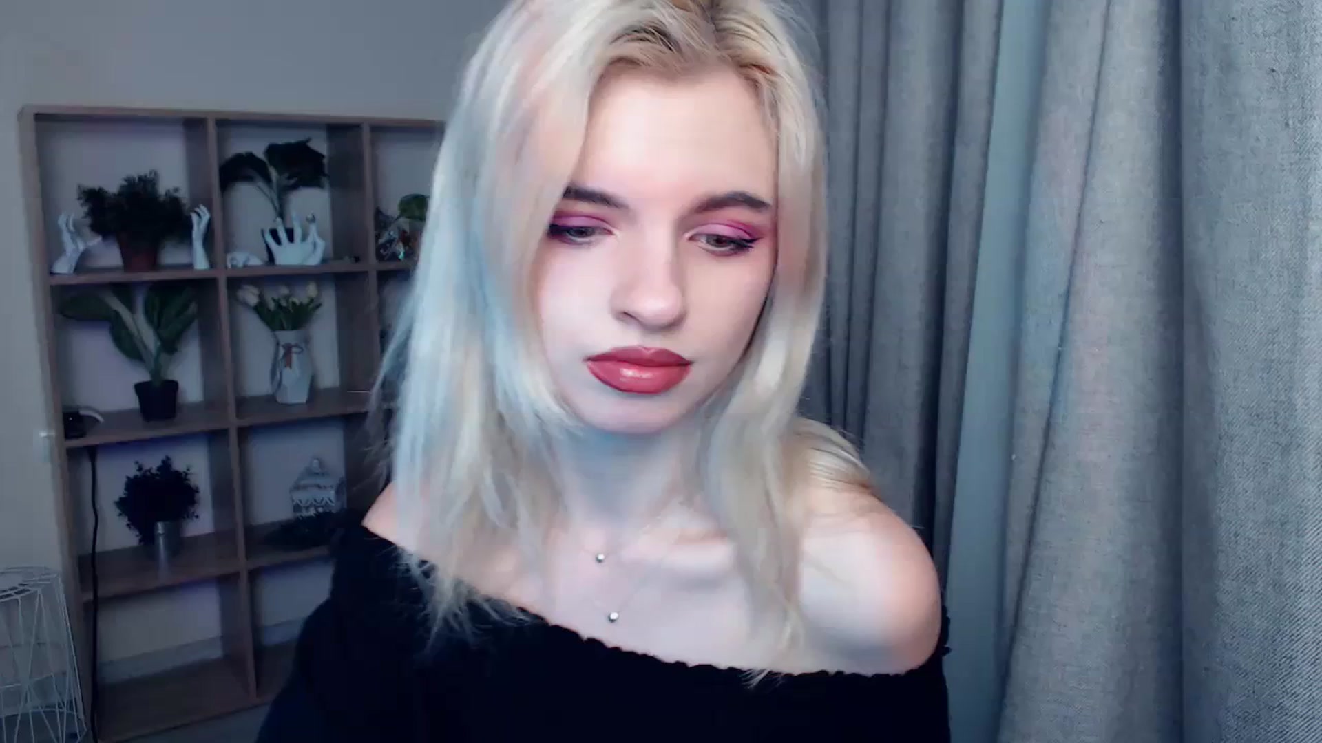 Gallery image thumbnail from Erineys's myfreecams stream on, 01/27/2024, 15:56 image 9 of 20