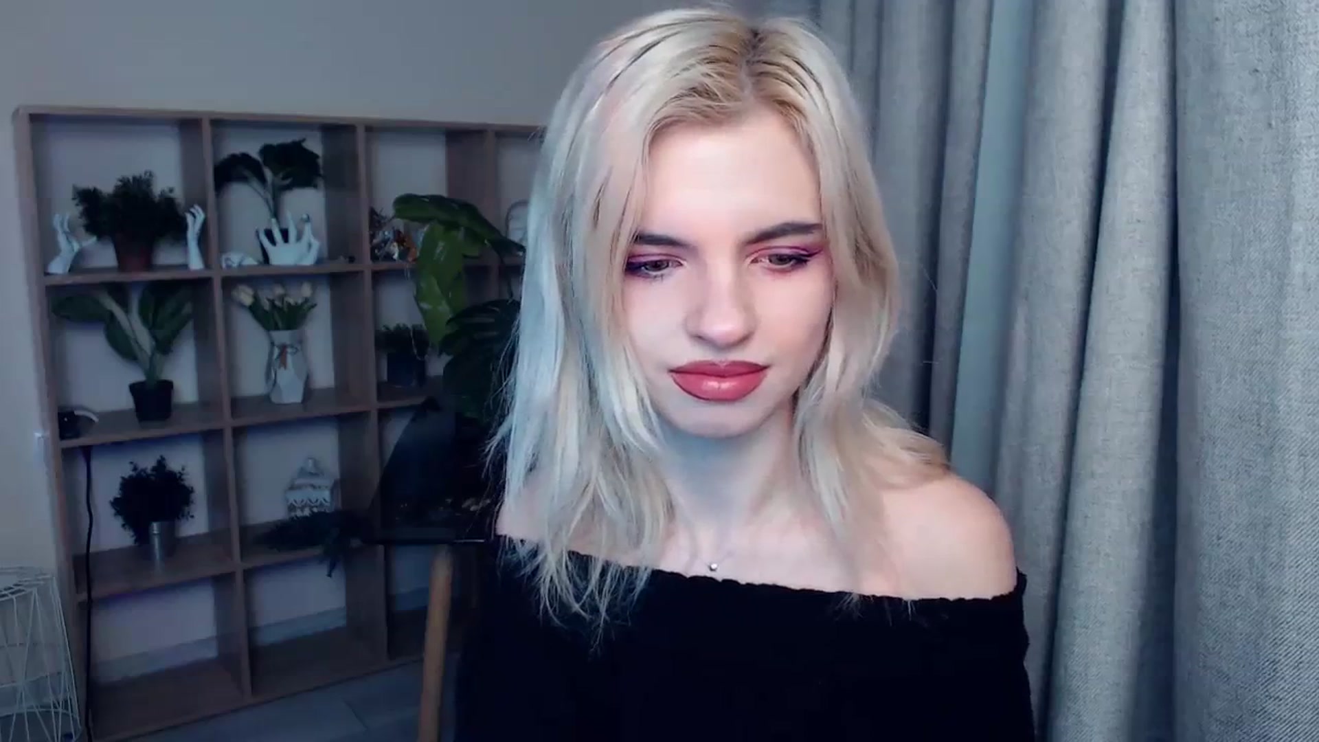 Gallery image thumbnail from Erineys's myfreecams stream on, 01/27/2024, 16:38 image 16 of 20
