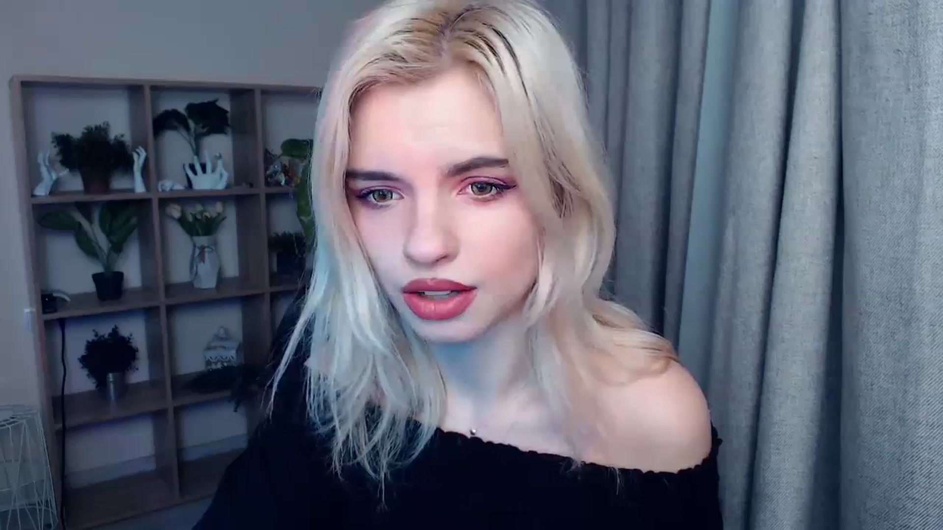 Gallery image thumbnail from Erineys's myfreecams stream on, 01/27/2024, 16:38 image 6 of 20