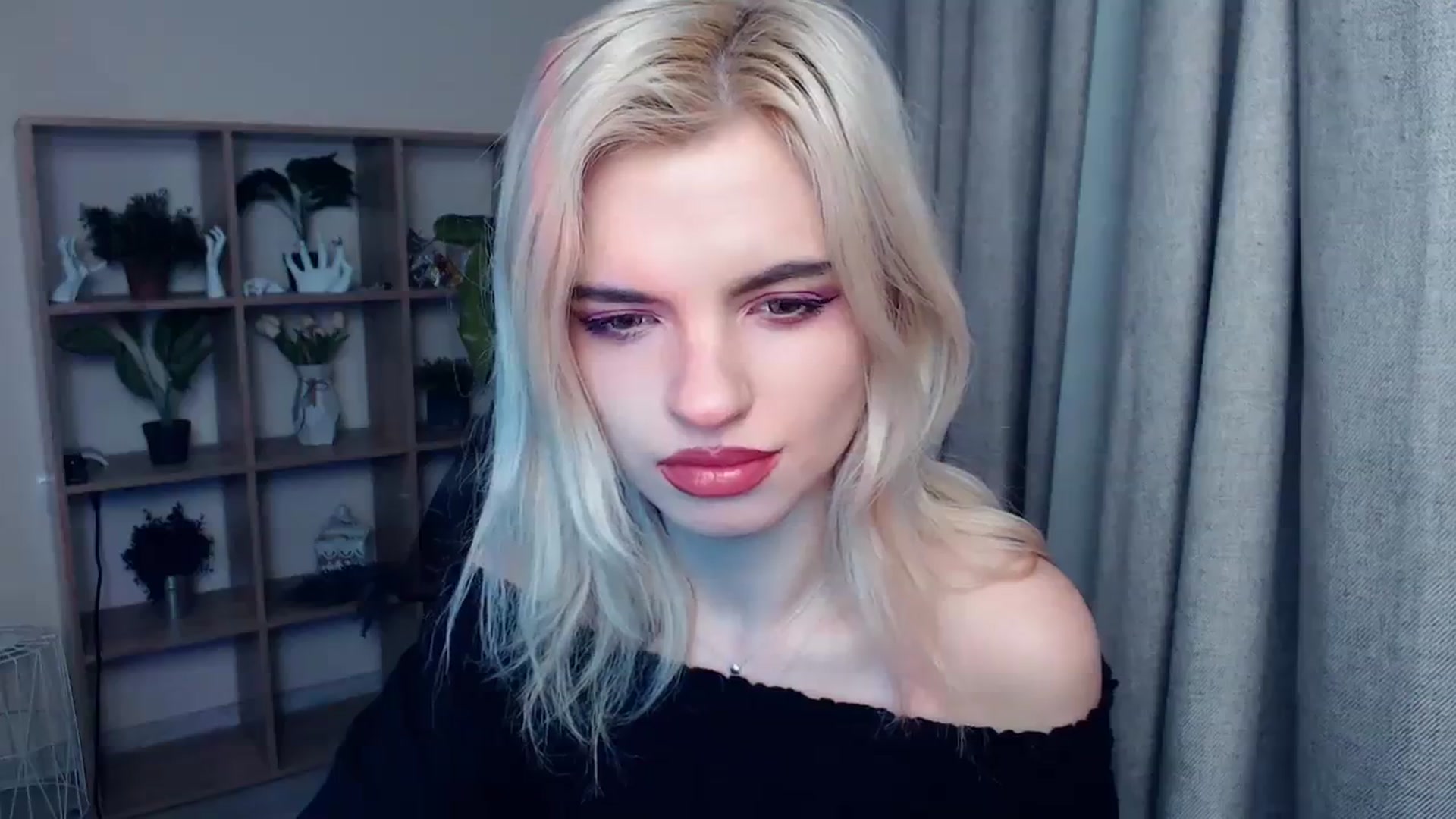 Gallery image thumbnail from Erineys's myfreecams stream on, 01/27/2024, 16:38 image 5 of 20