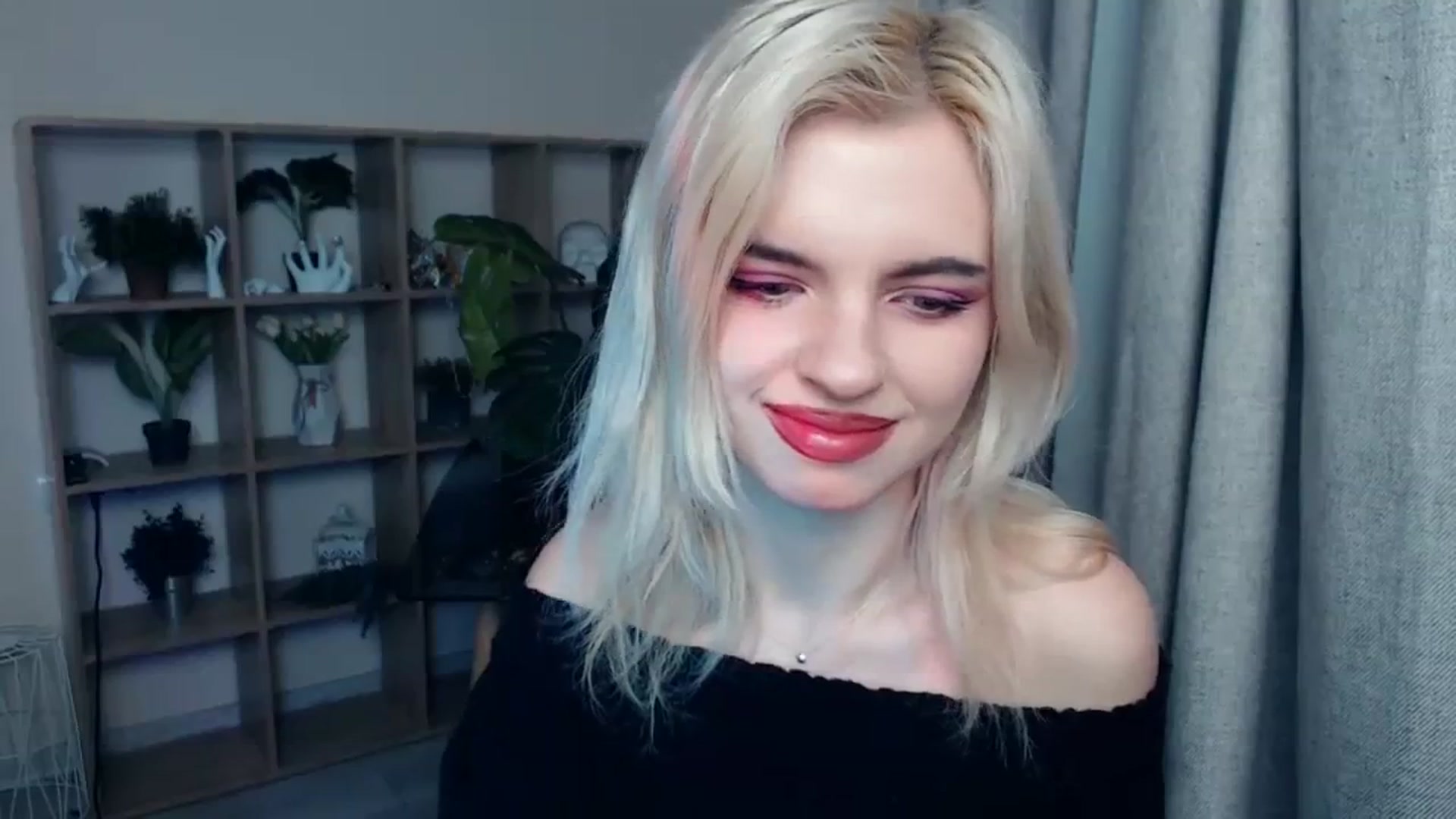 Gallery image thumbnail from Erineys's myfreecams stream on, 01/27/2024, 16:38 image 10 of 20