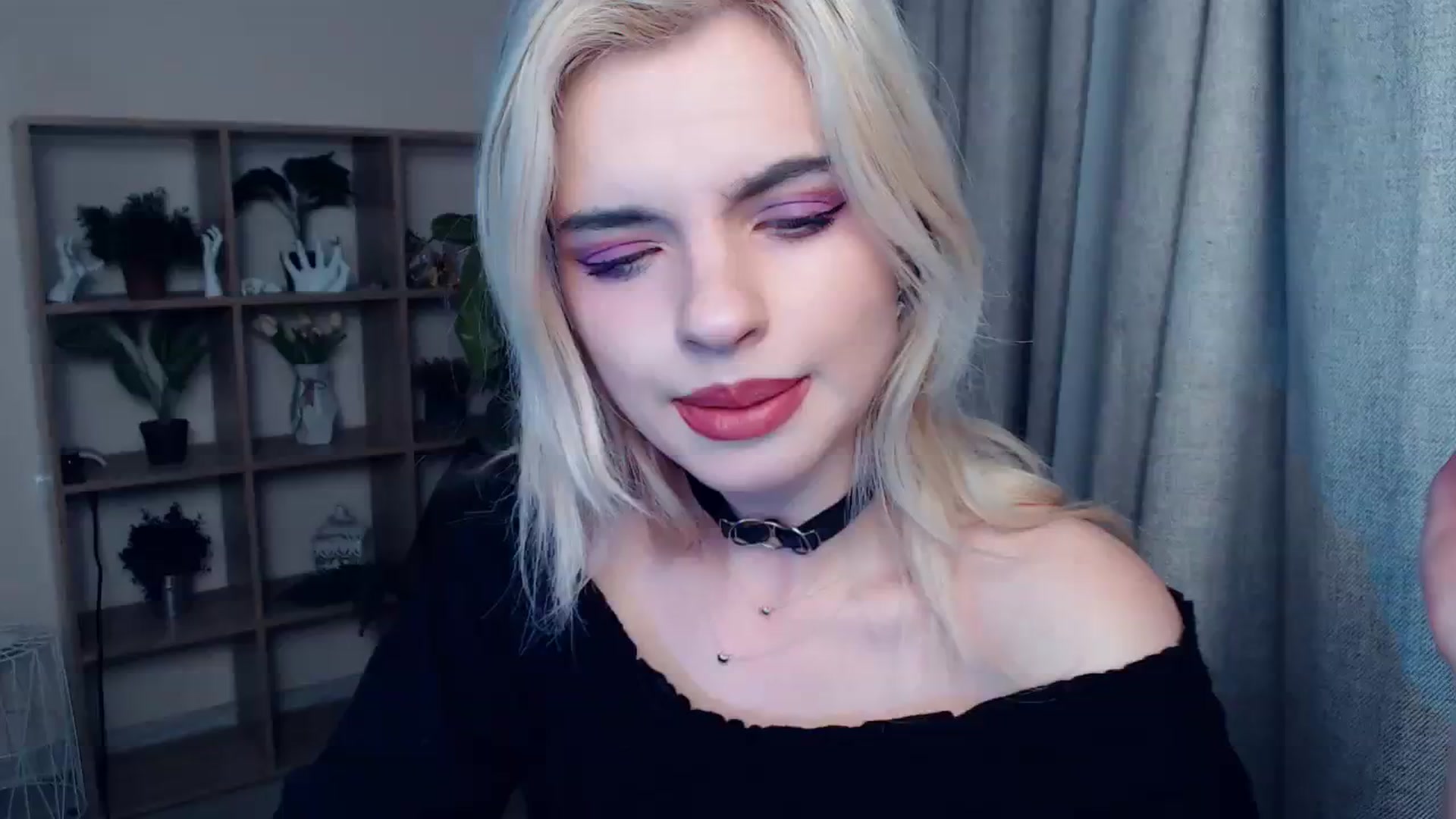 Gallery image thumbnail from Erineys's myfreecams stream on, 01/27/2024, 17:02 image 12 of 20