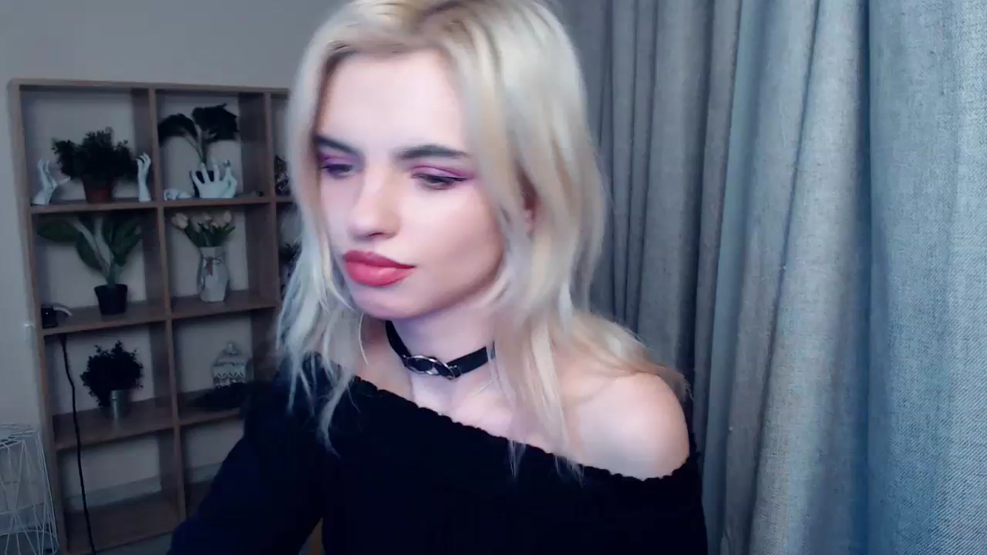 Gallery image thumbnail from Erineys's myfreecams stream on, 01/27/2024, 17:02 image 5 of 20