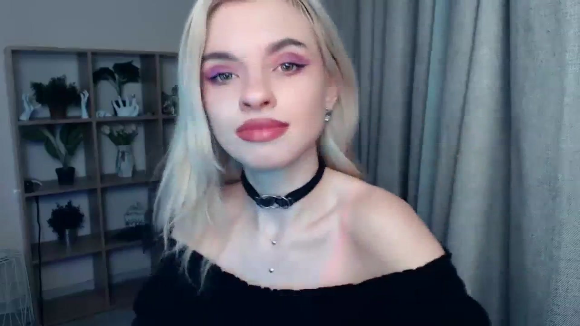 Gallery image thumbnail from Erineys's myfreecams stream on, 01/27/2024, 17:02 image 18 of 20