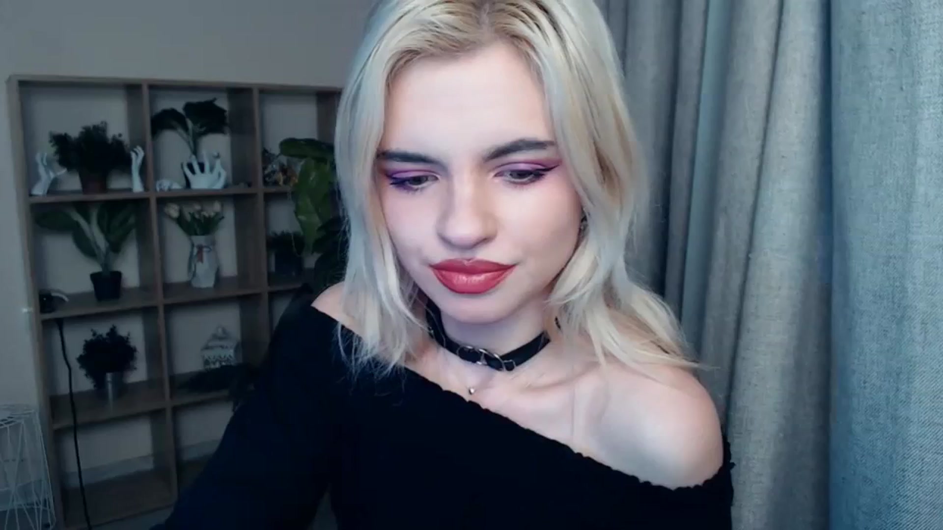 Gallery image thumbnail from Erineys's myfreecams stream on, 01/27/2024, 17:02 image 1 of 20