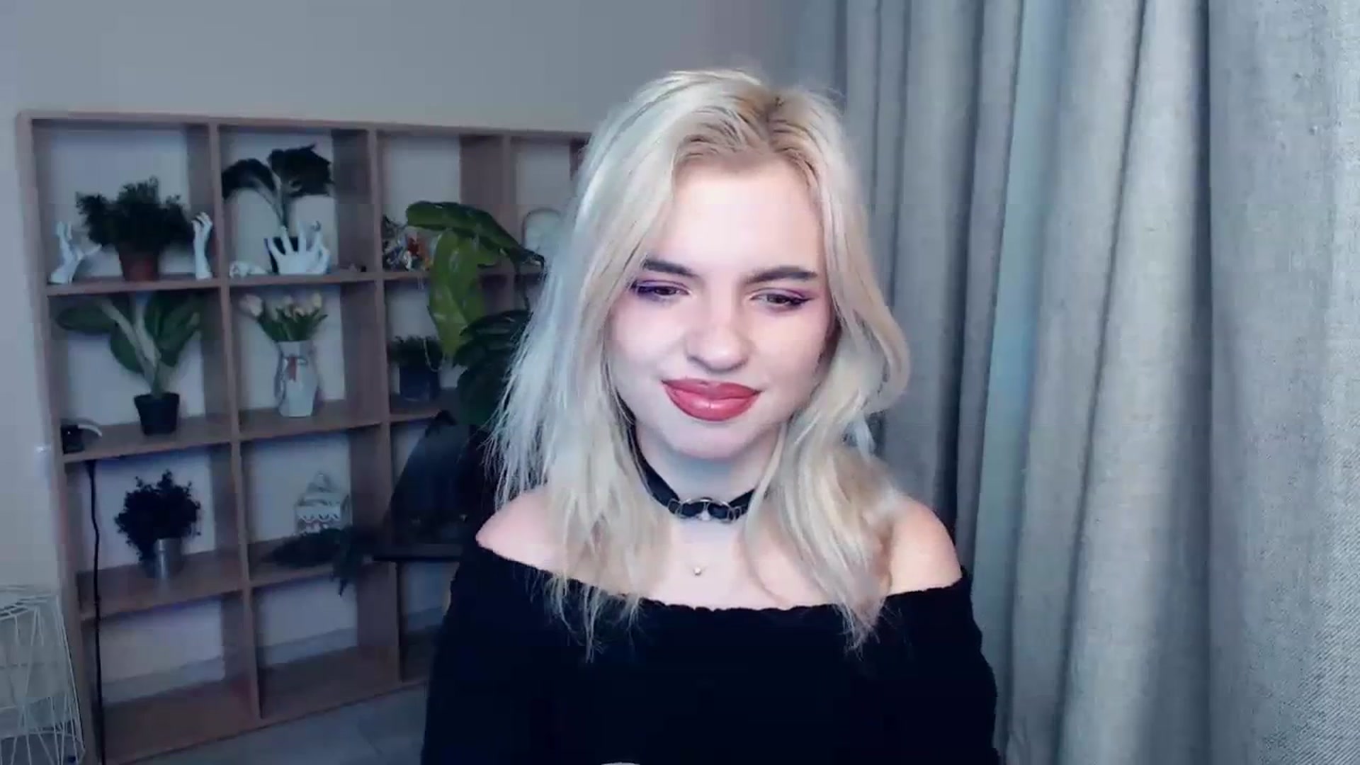 Gallery image thumbnail from Erineys's myfreecams stream on, 01/27/2024, 17:19 image 6 of 20