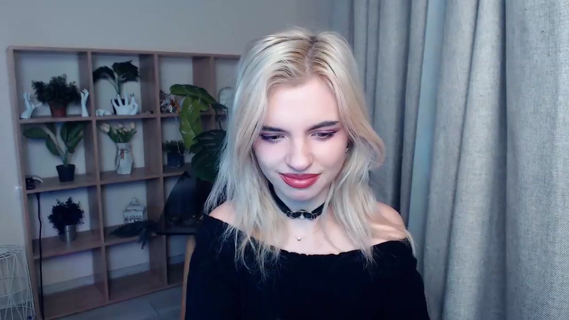 Gallery image thumbnail from Erineys's myfreecams stream on, 01/27/2024, 17:19 image 3 of 20