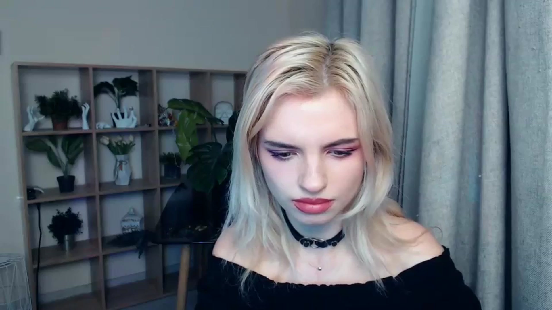 Gallery image thumbnail from Erineys's myfreecams stream on, 01/27/2024, 19:01 image 2 of 20