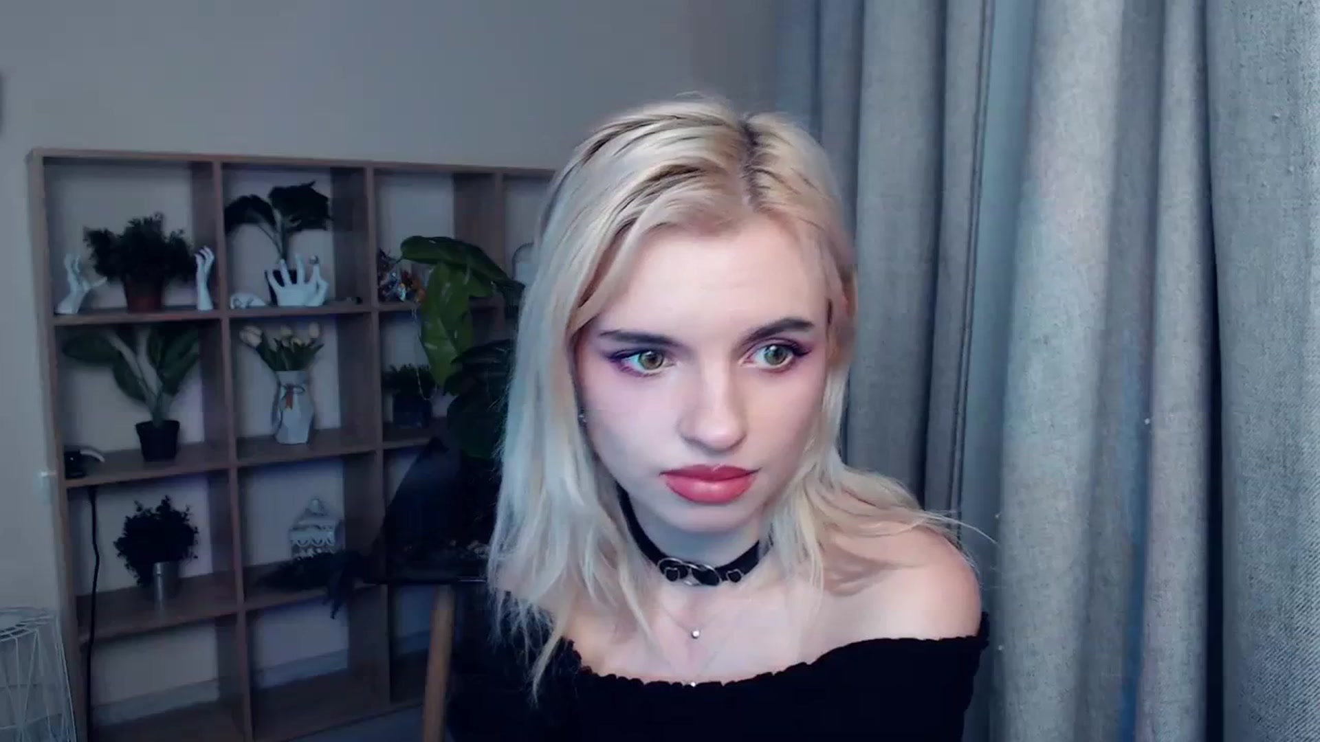 Gallery image thumbnail from Erineys's myfreecams stream on, 01/27/2024, 19:01 image 3 of 20