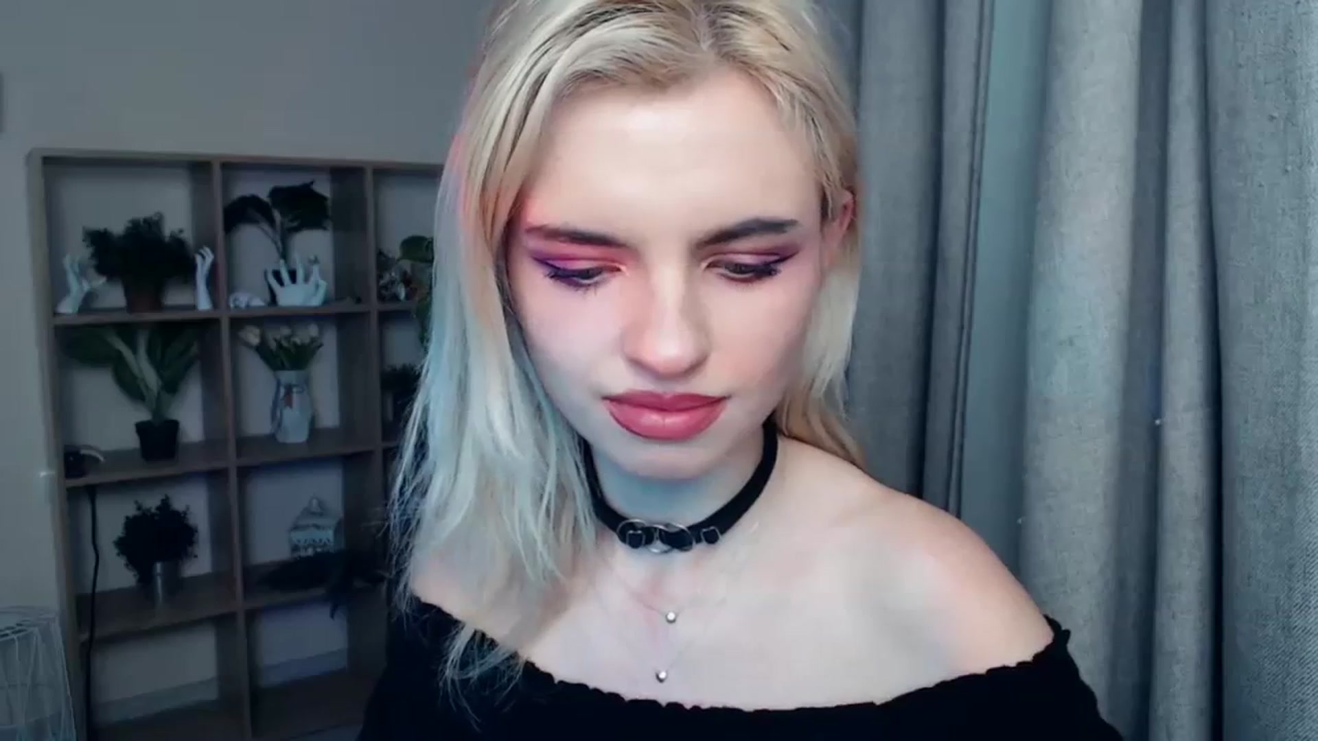 Gallery image thumbnail from Erineys's myfreecams stream on, 01/27/2024, 19:01 image 10 of 20