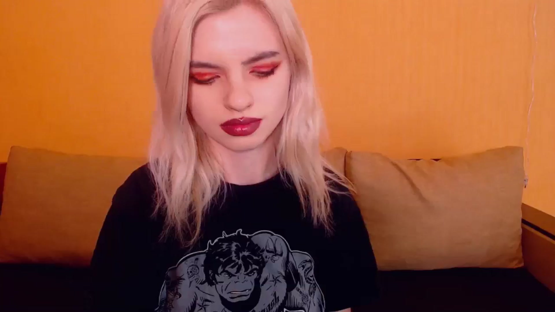 Gallery image thumbnail from Erineys's myfreecams stream on, 01/29/2024, 16:10 image 8 of 20
