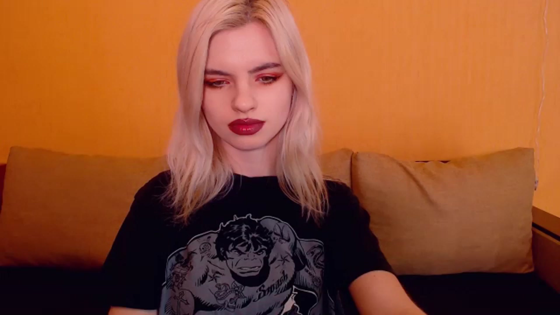 Gallery image thumbnail from Erineys's myfreecams stream on, 01/29/2024, 16:10 image 1 of 20