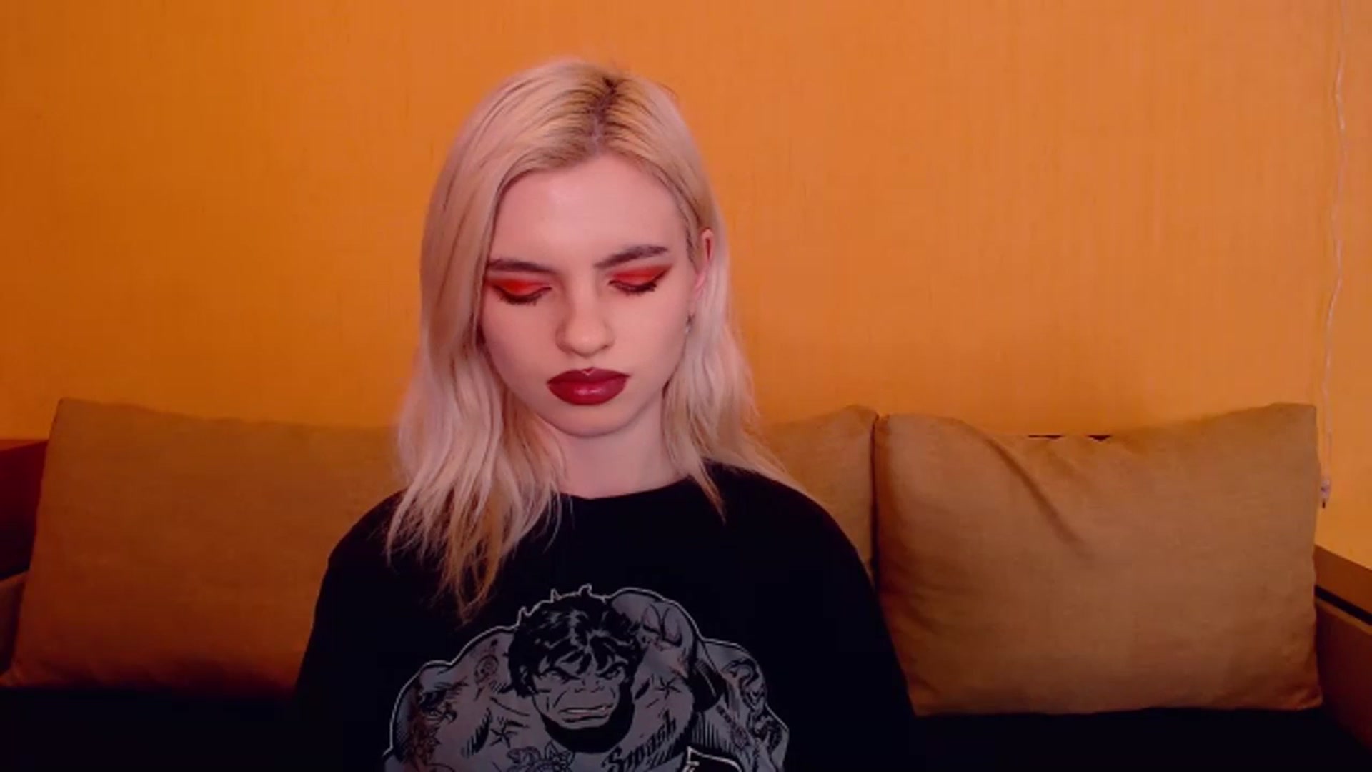 Gallery image thumbnail from Erineys's myfreecams stream on, 01/29/2024, 16:10 image 18 of 20