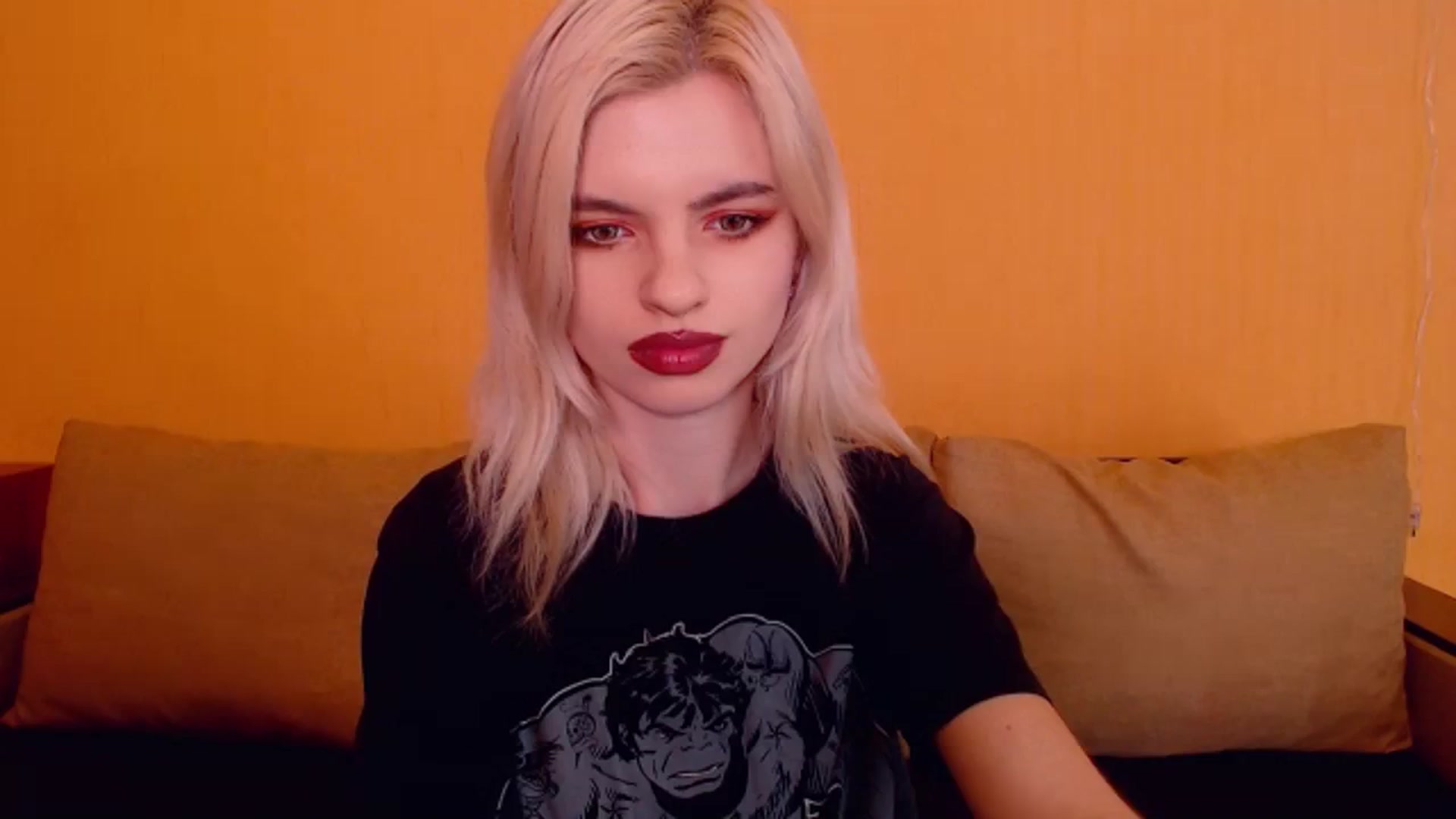 Gallery image thumbnail from Erineys's myfreecams stream on, 01/29/2024, 16:52 image 15 of 20