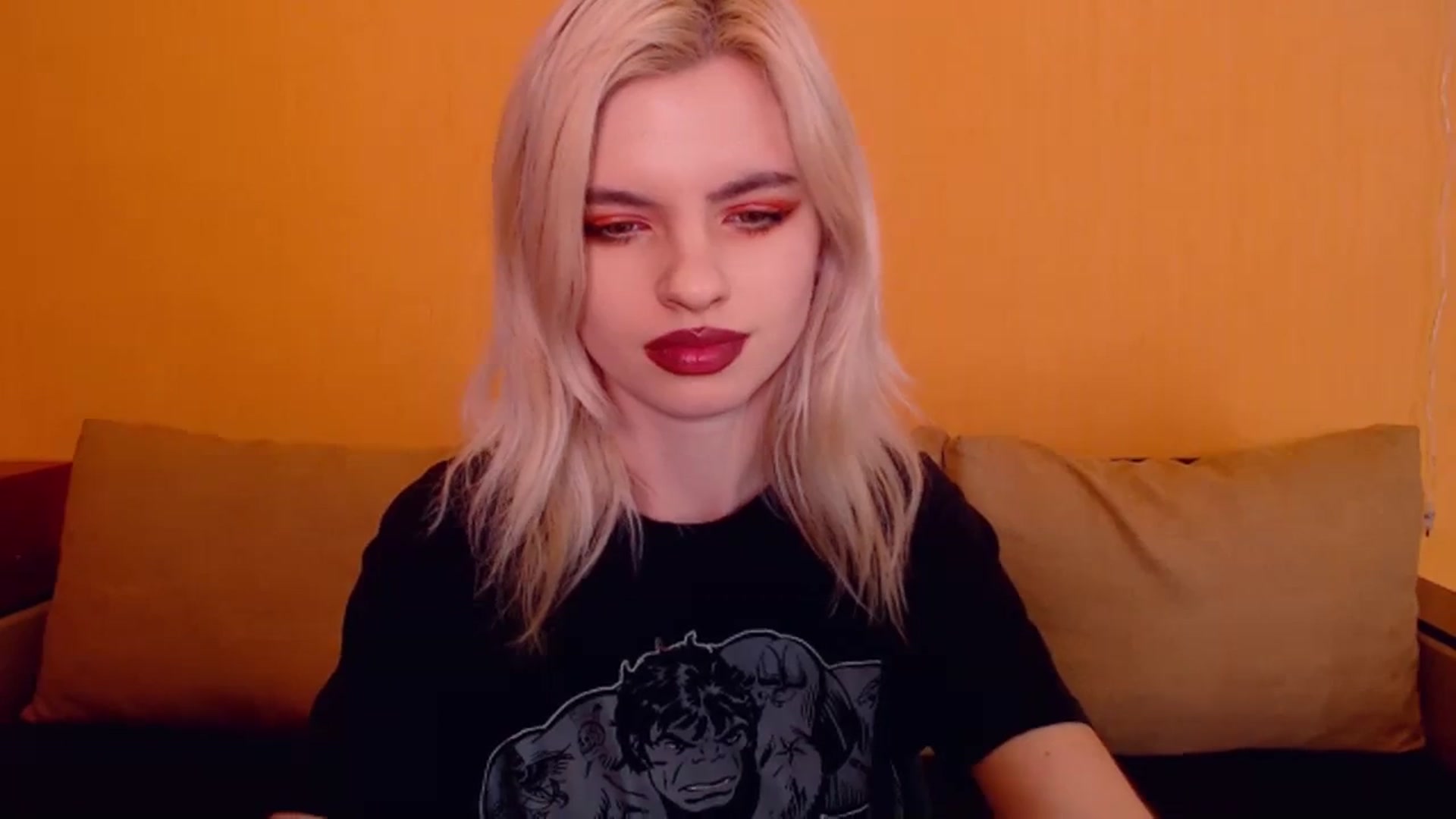 Gallery image thumbnail from Erineys's myfreecams stream on, 01/29/2024, 16:52 image 11 of 20