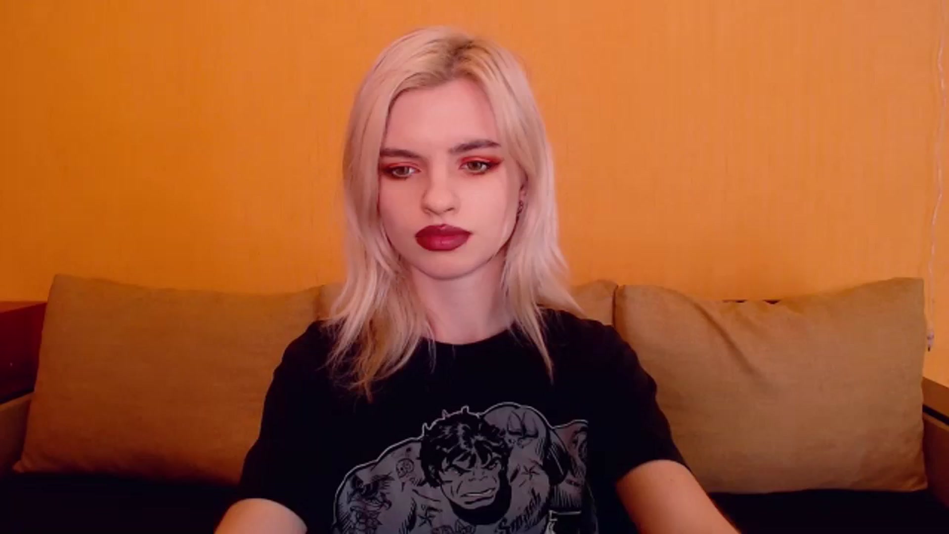 Gallery image thumbnail from Erineys's myfreecams stream on, 01/29/2024, 16:52 image 1 of 20