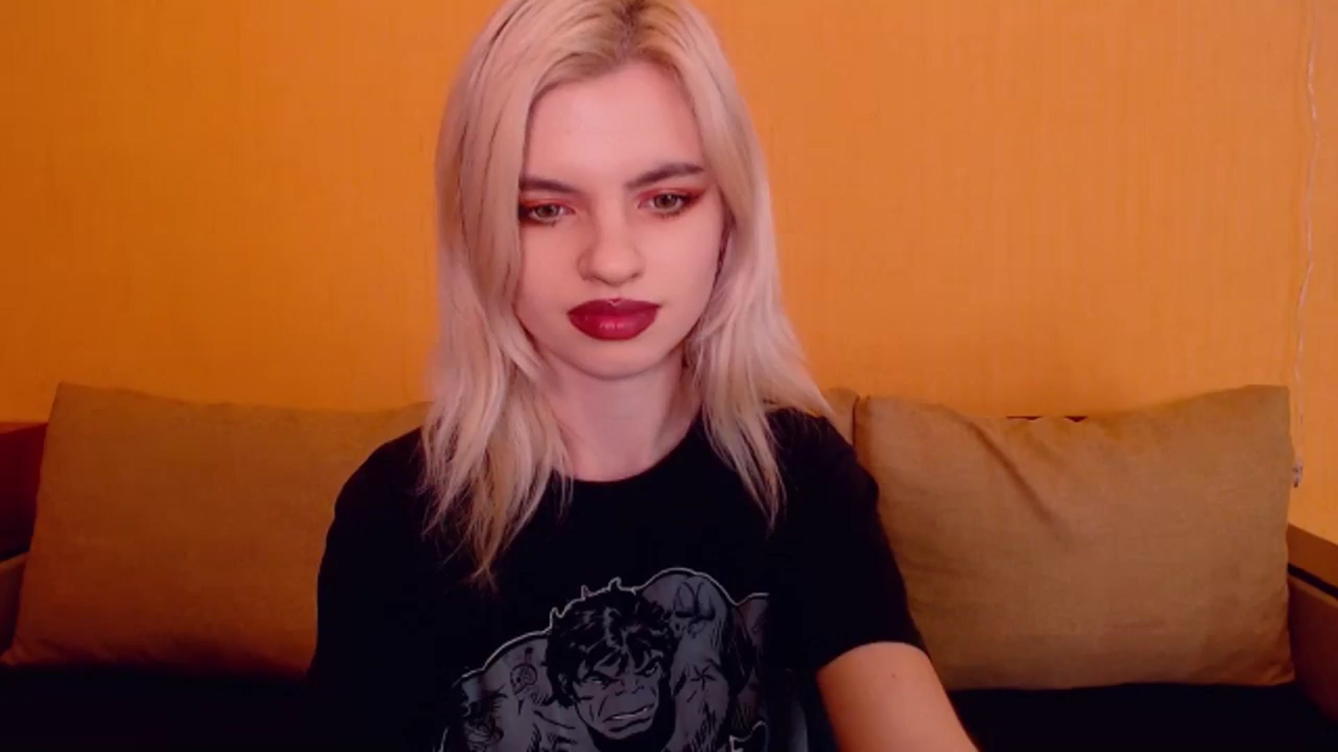 Gallery image thumbnail from Erineys's myfreecams stream on, 01/29/2024, 16:52 image 14 of 20