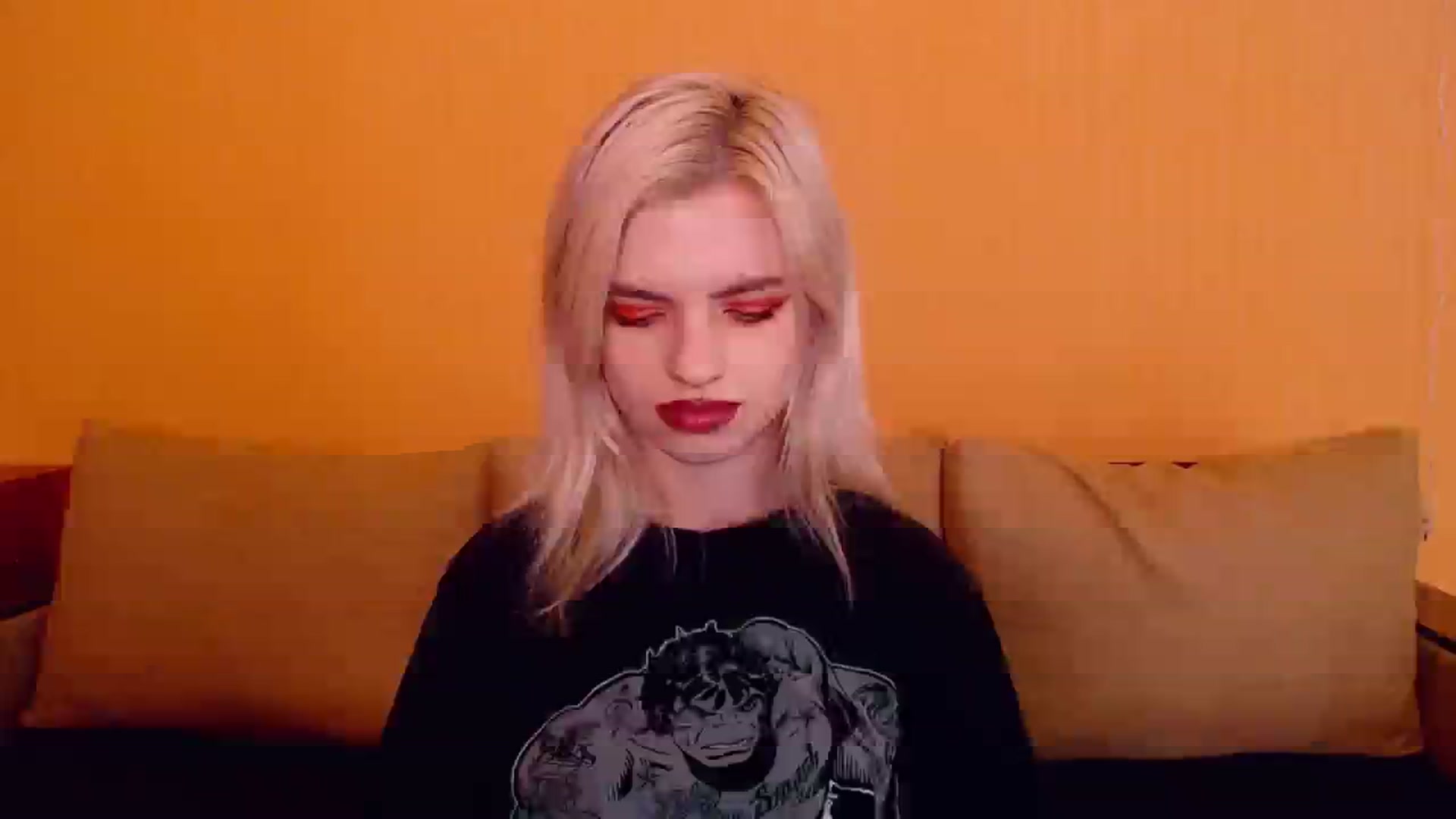 Gallery image thumbnail from Erineys's myfreecams stream on, 01/29/2024, 16:52 image 2 of 20