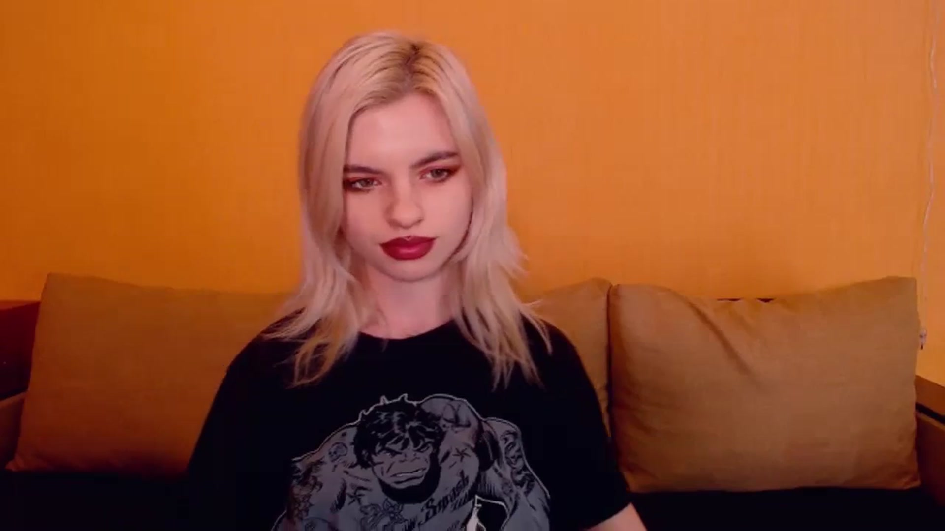 Gallery image thumbnail from Erineys's myfreecams stream on, 01/29/2024, 16:52 image 18 of 20