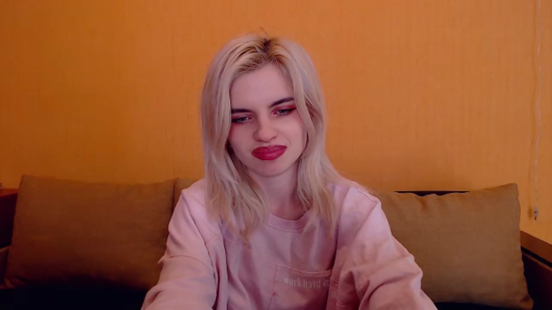 Gallery image thumbnail from Erineys's myfreecams stream on, 02/02/2024, 18:11 image 19 of 20
