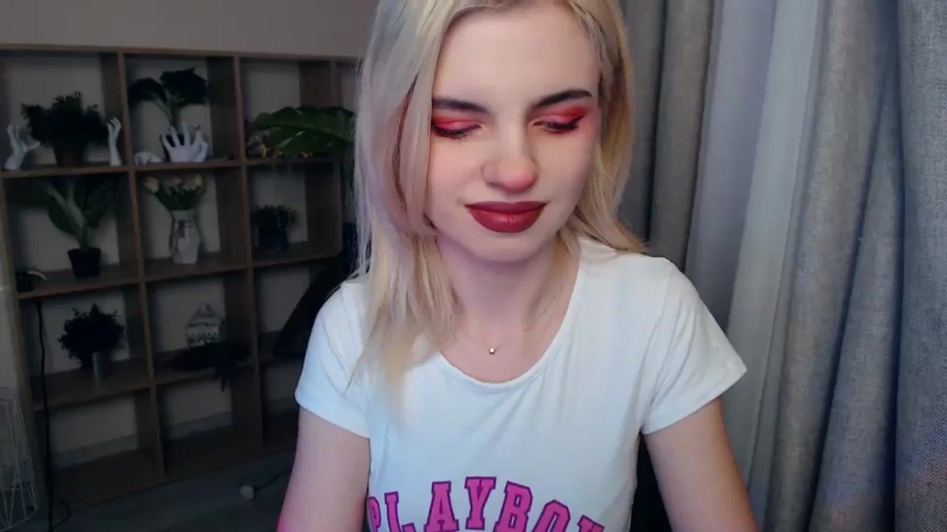Gallery image thumbnail from Erineys's myfreecams stream on, 02/03/2024, 14:03 image 18 of 20