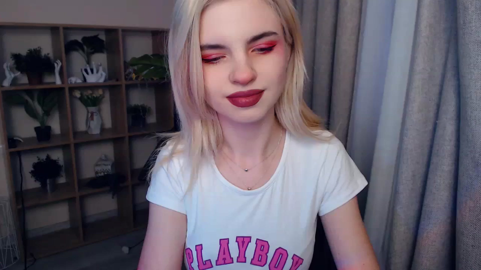Gallery image thumbnail from Erineys's myfreecams stream on, 02/03/2024, 14:03 image 1 of 20