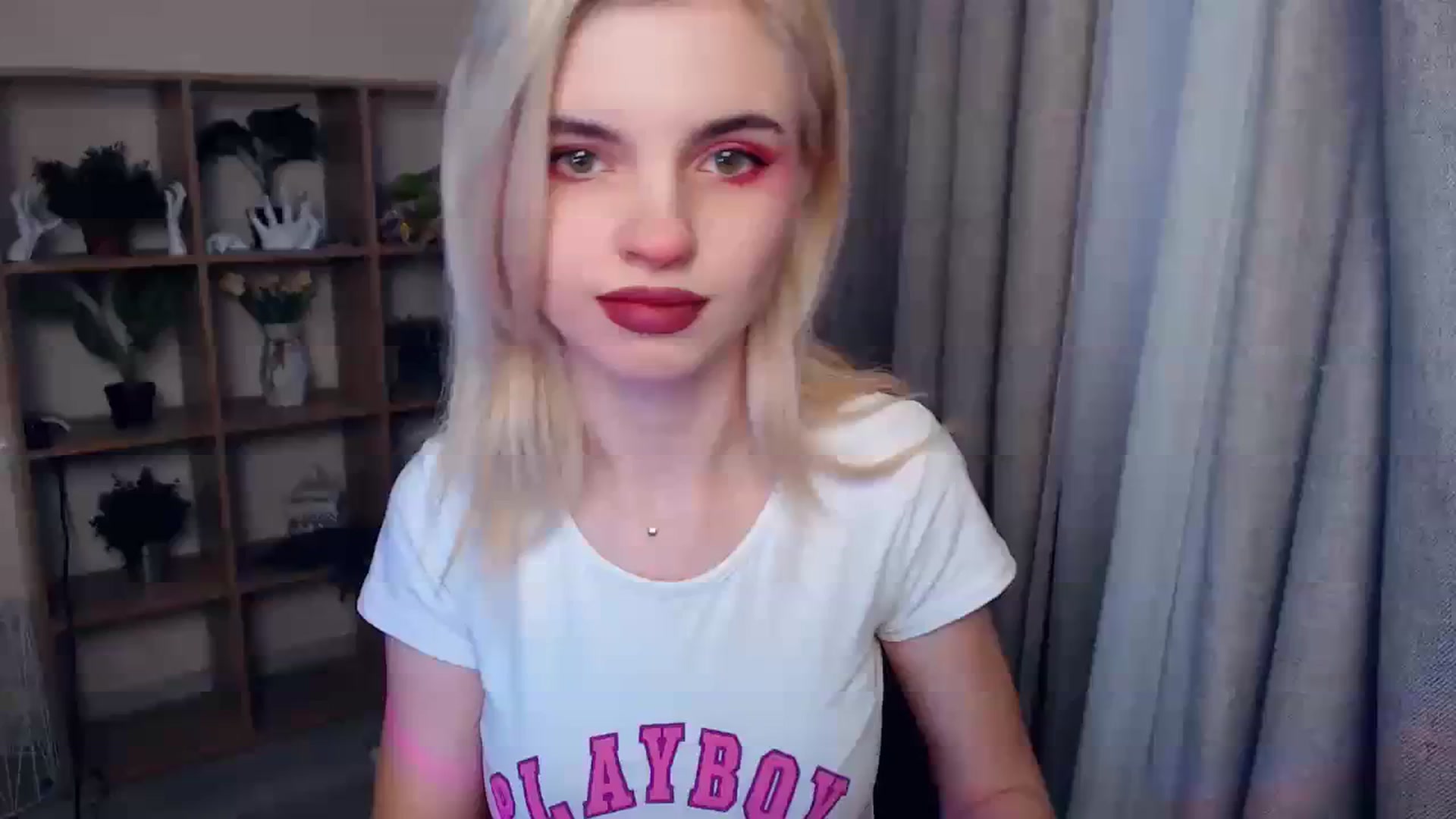 Gallery image thumbnail from Erineys's myfreecams stream on, 02/03/2024, 14:03 image 15 of 20