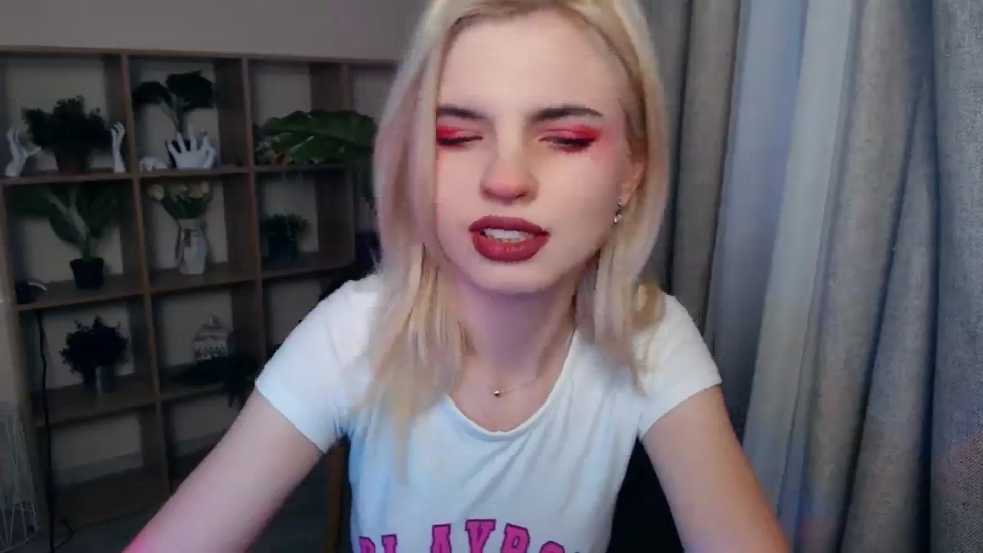 Gallery image thumbnail from Erineys's myfreecams stream on, 02/03/2024, 14:03 image 9 of 20
