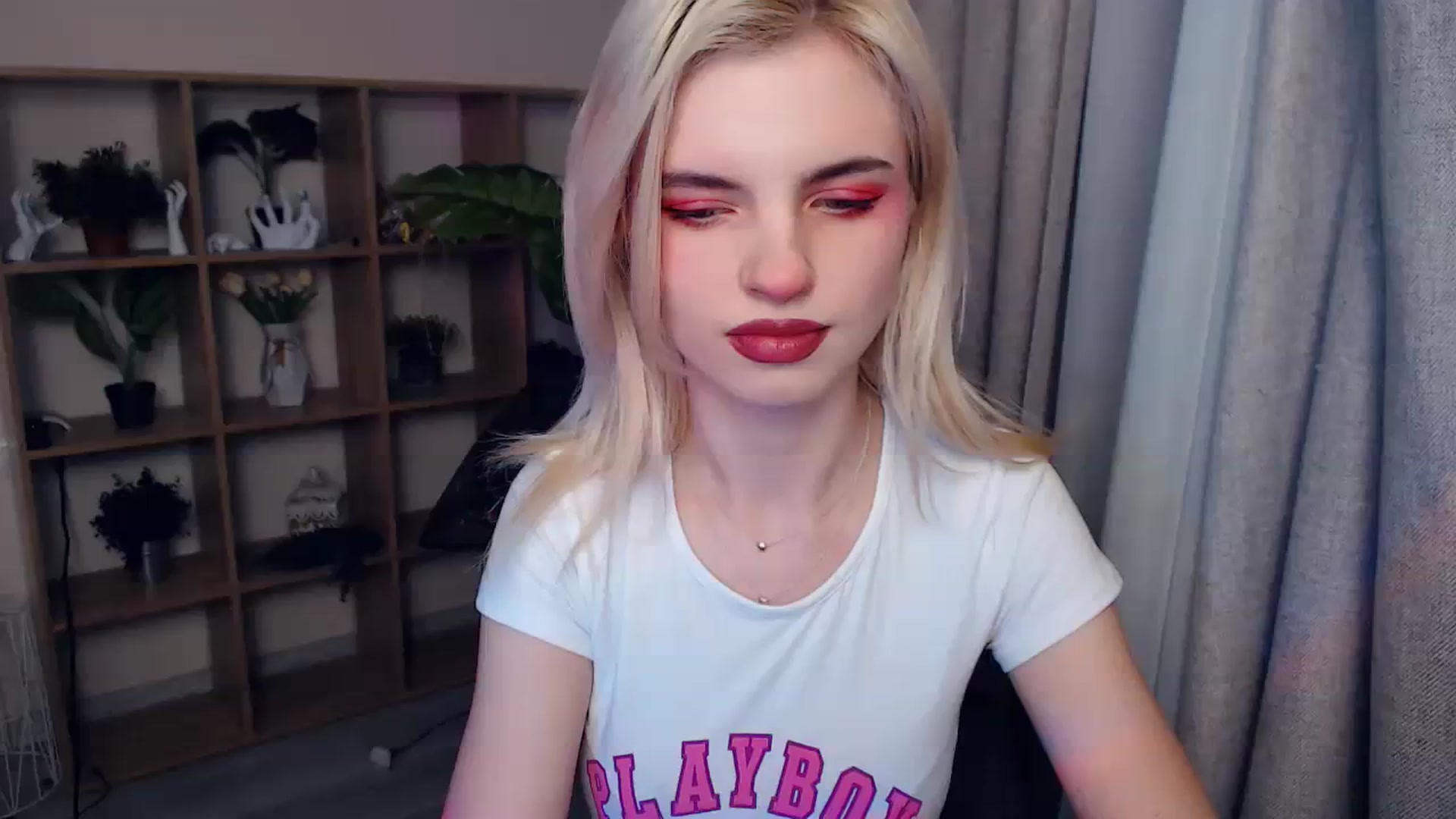 Gallery image thumbnail from Erineys's myfreecams stream on, 02/03/2024, 14:41 image 11 of 20