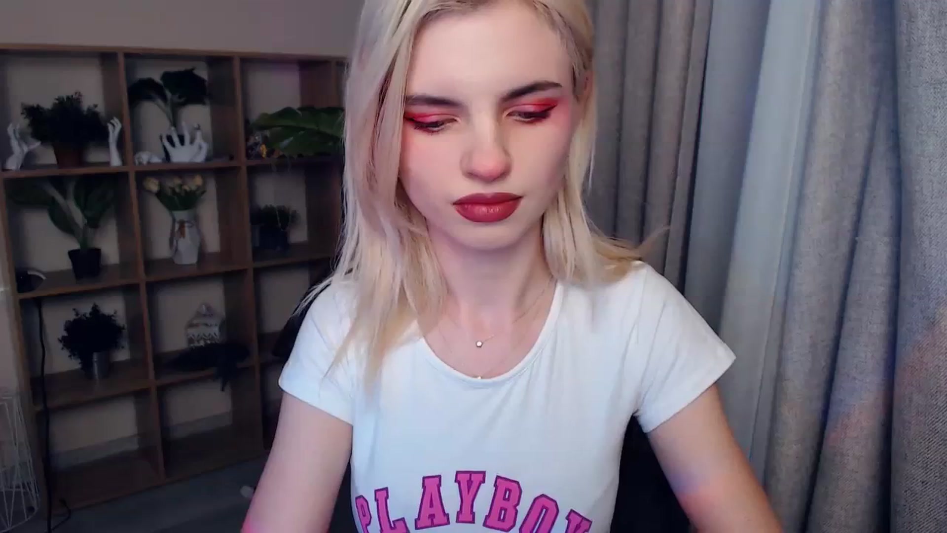 Gallery image thumbnail from Erineys's myfreecams stream on, 02/03/2024, 14:41 image 2 of 20