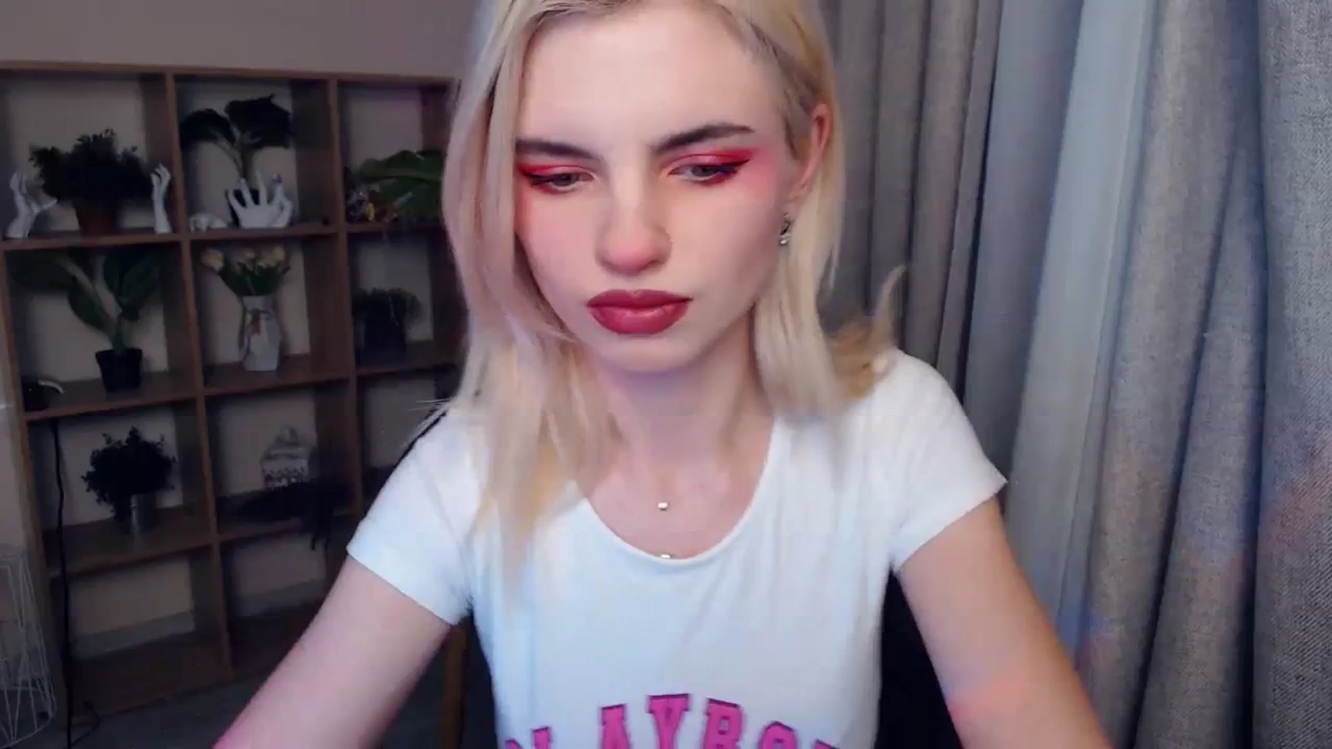 Gallery image thumbnail from Erineys's myfreecams stream on, 02/03/2024, 14:41 image 5 of 20