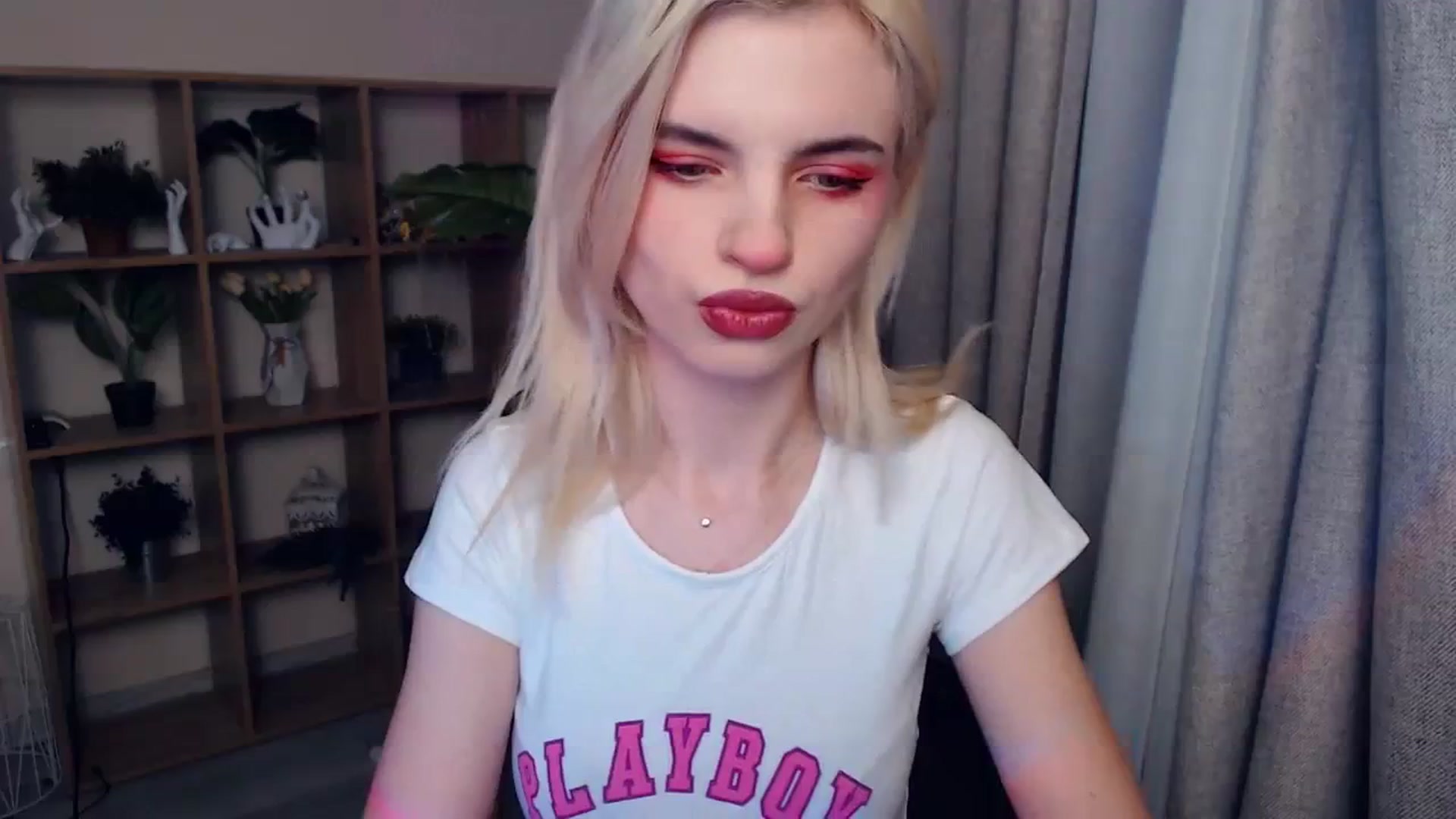 Gallery image thumbnail from Erineys's myfreecams stream on, 02/03/2024, 14:41 image 1 of 20