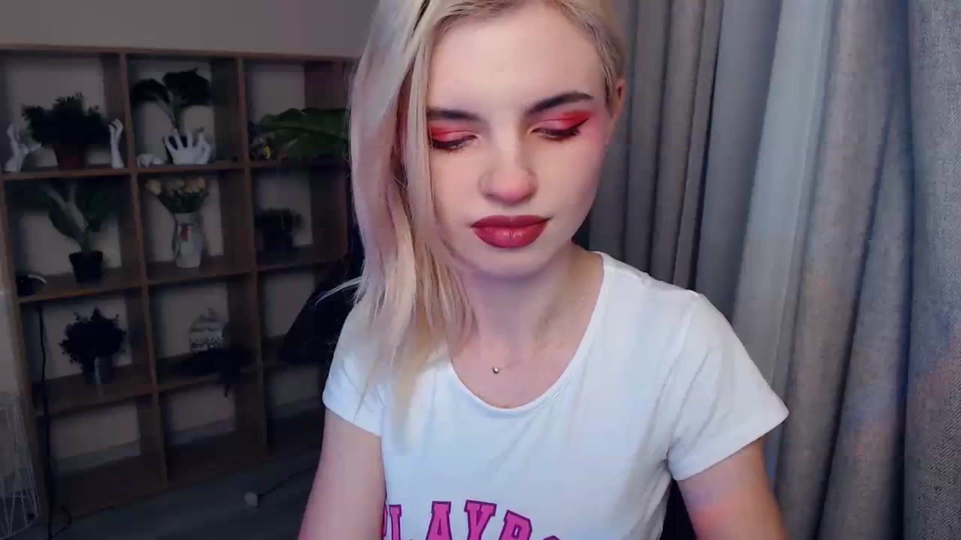 Gallery image thumbnail from Erineys's myfreecams stream on, 02/03/2024, 14:41 image 20 of 20