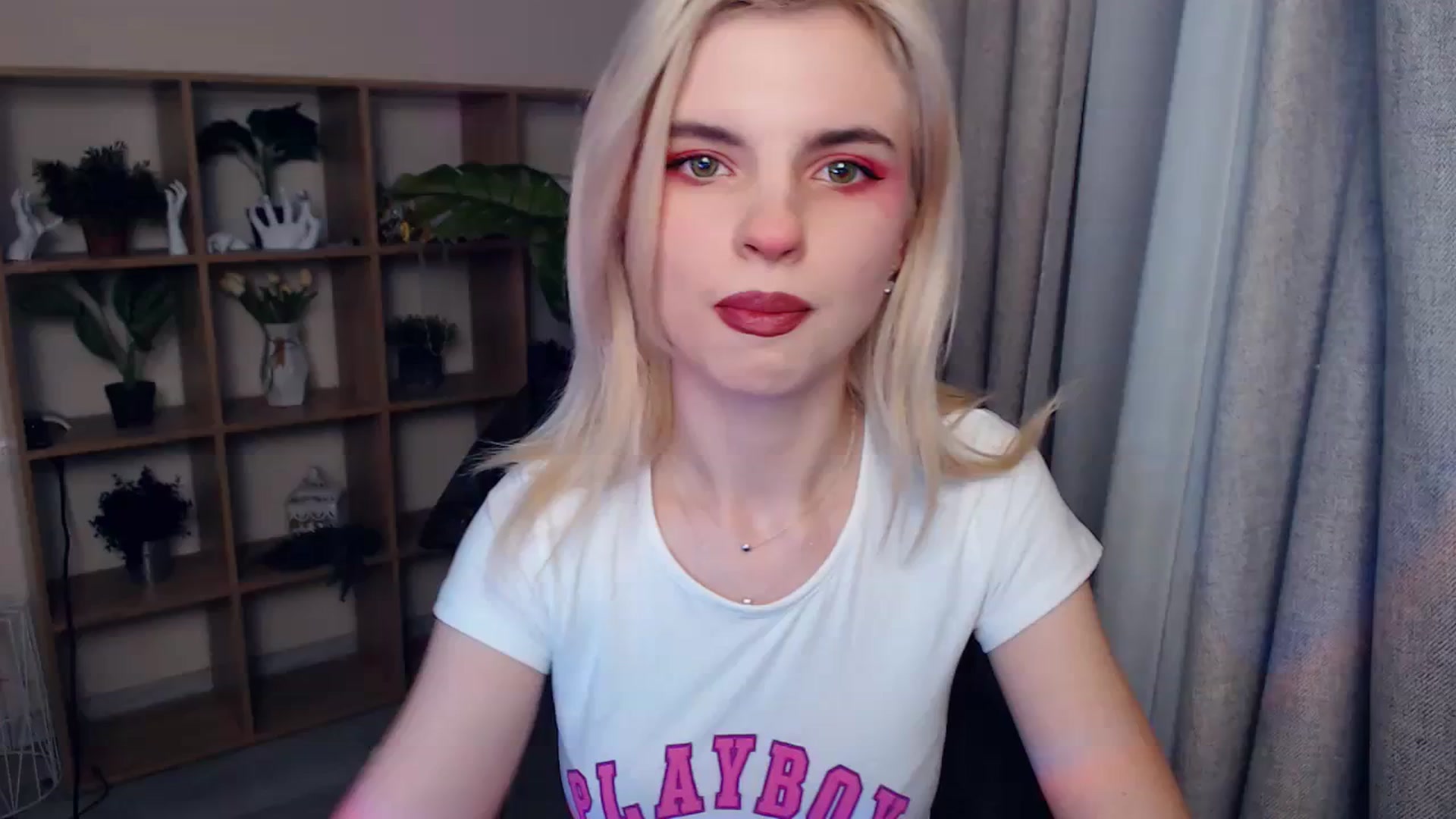 Gallery image thumbnail from Erineys's myfreecams stream on, 02/03/2024, 14:41 image 16 of 20